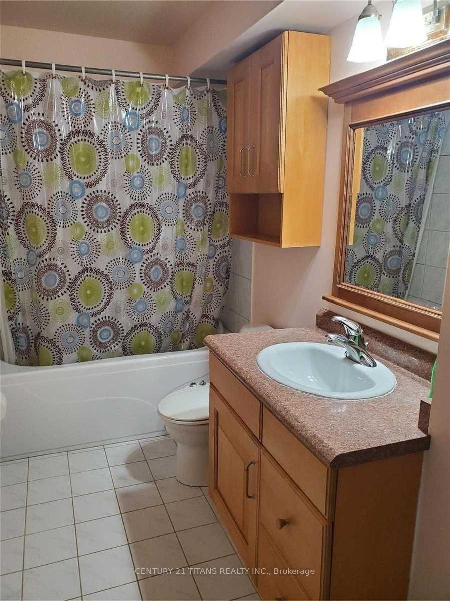 105 Wilkes Crescent Property Photo 15