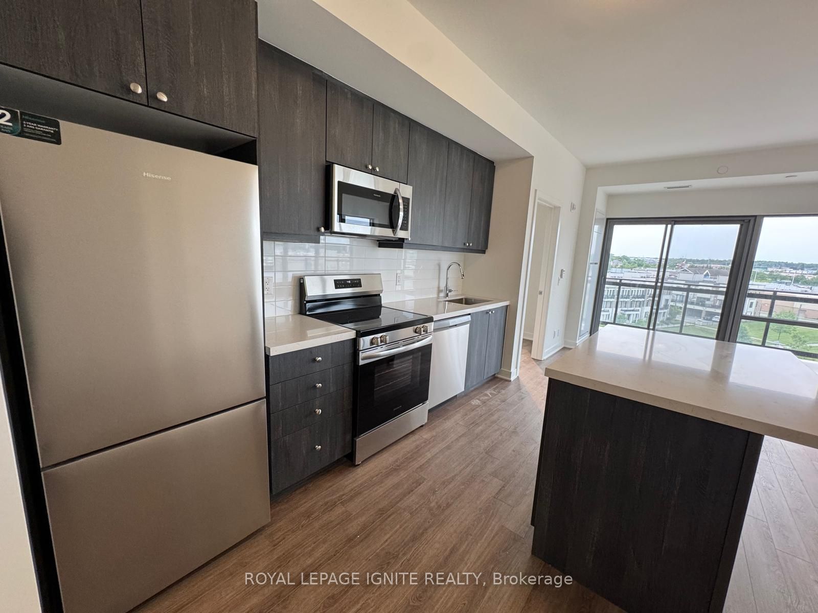 51 Clarington Boulevard 607 Property Photo 6
