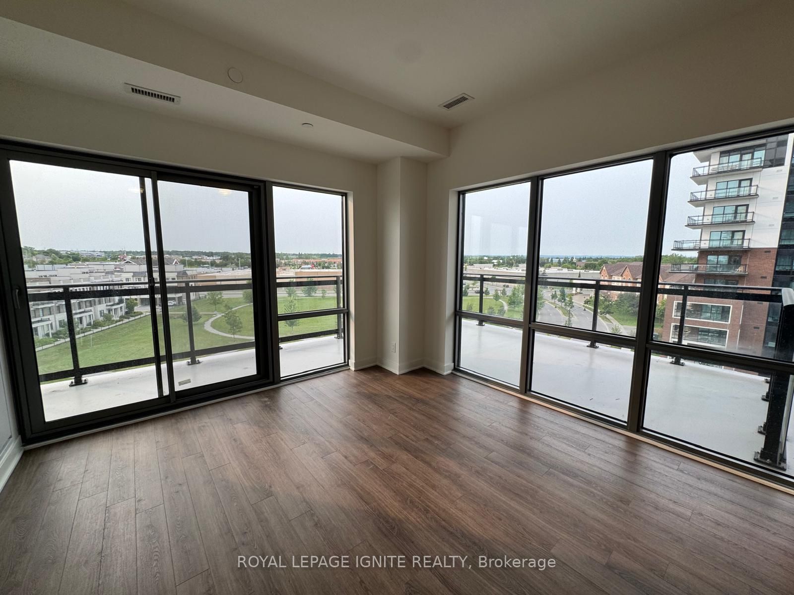 51 Clarington Boulevard 607 Property Photo 10