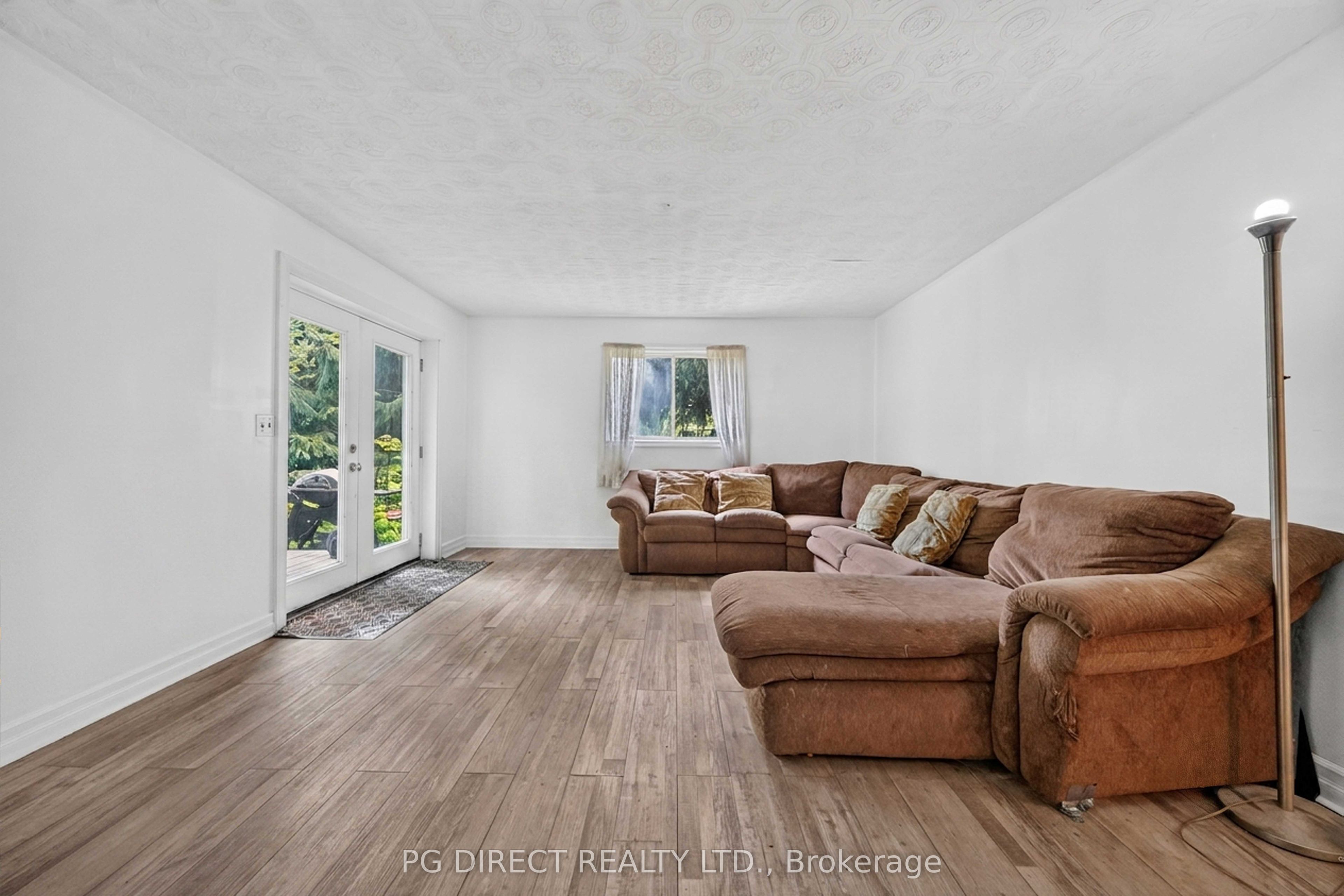 120 Aldred Drive Property Photo 6