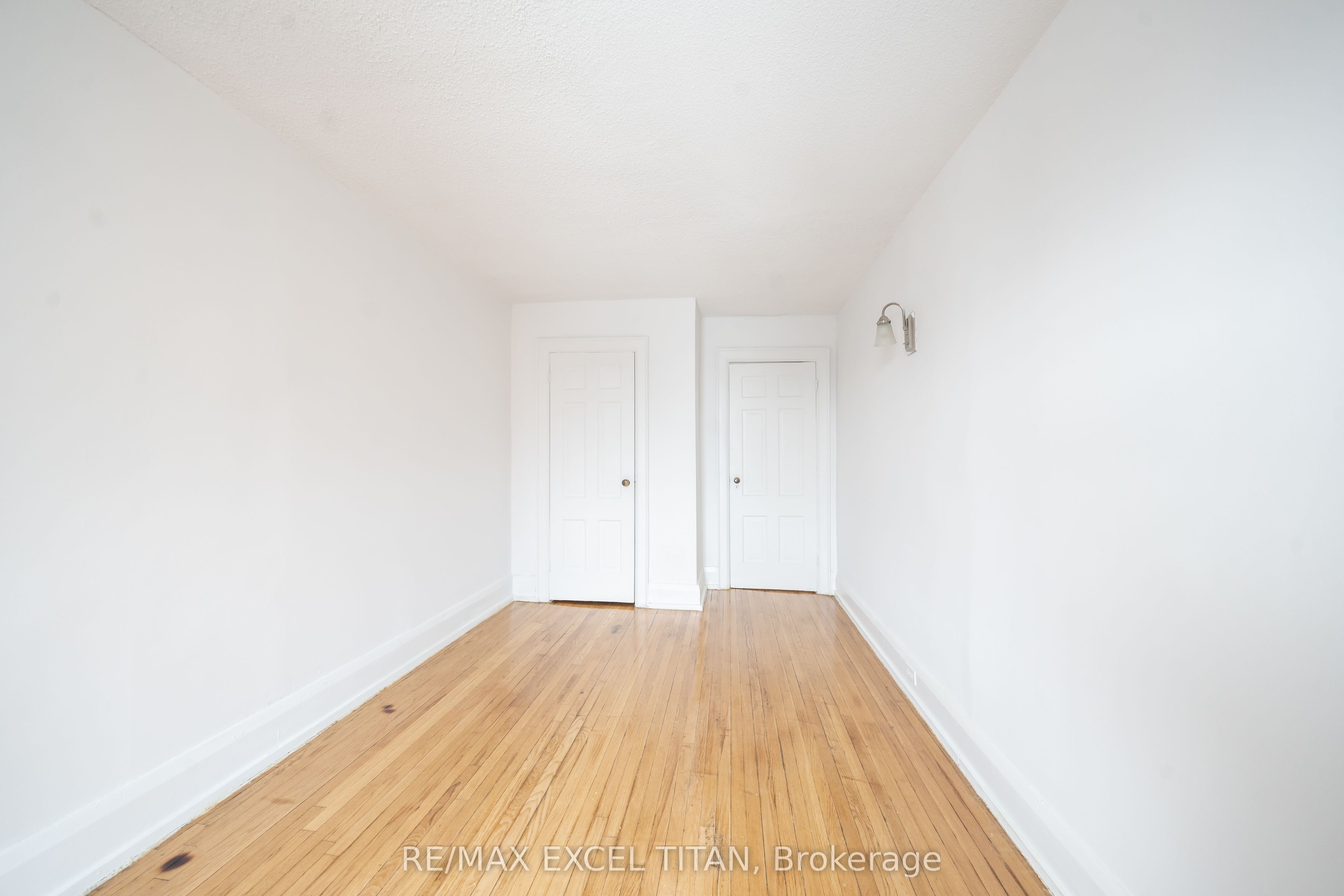 10 Kingston Road 81 Property Photo 3