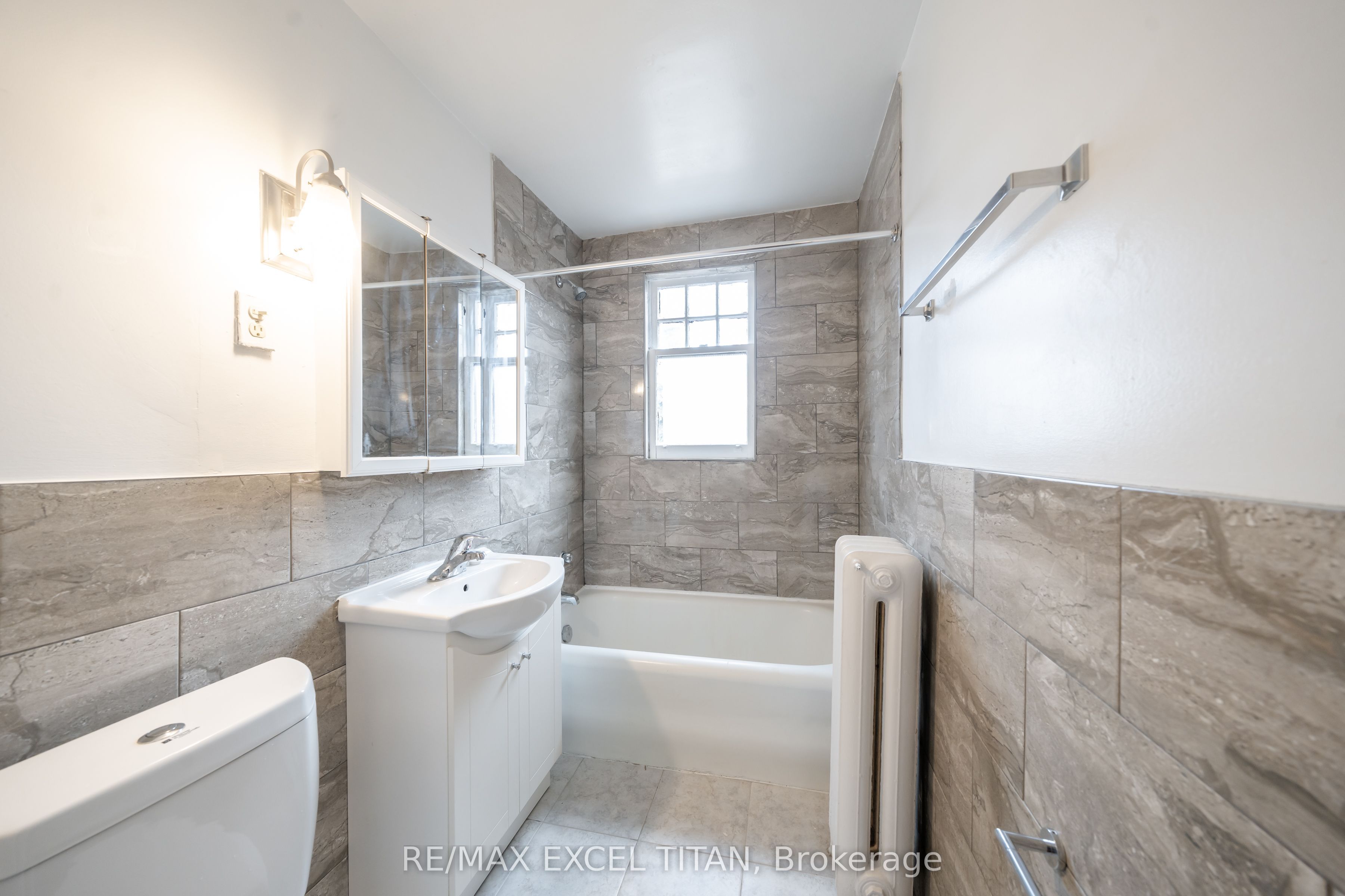10 Kingston Road 81 Property Photo 8
