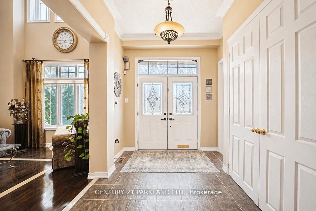 2020 Solar Place Property Photo 3