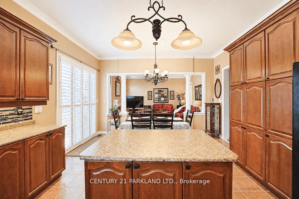 2020 Solar Place Property Photo 17