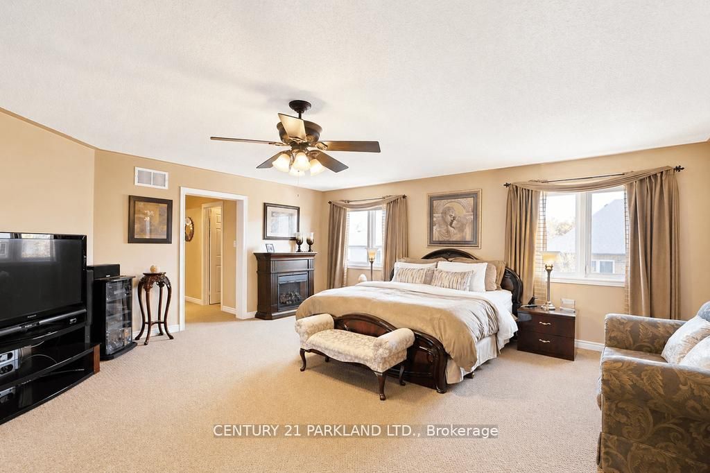 2020 Solar Place Property Photo 29