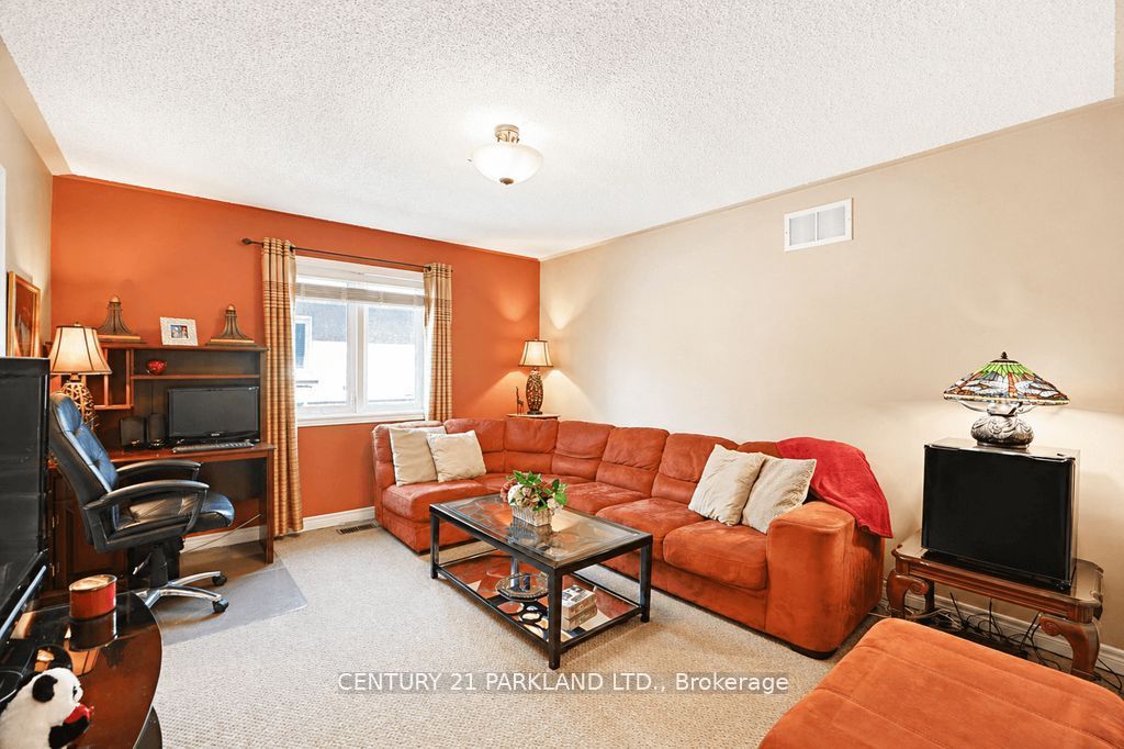 2020 Solar Place Property Photo 36