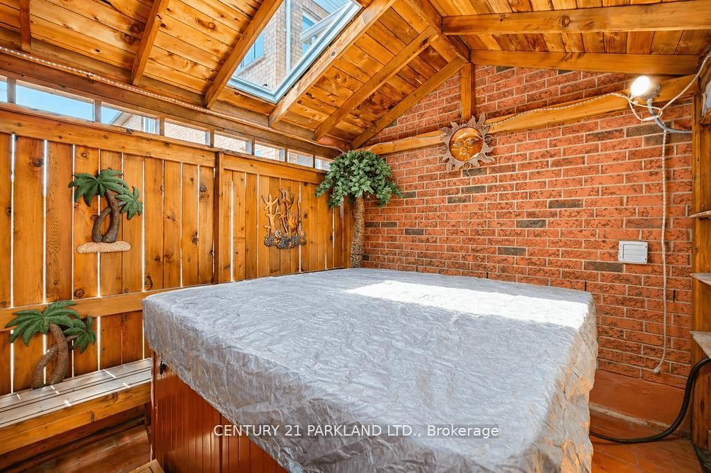 2020 Solar Place Property Photo 39