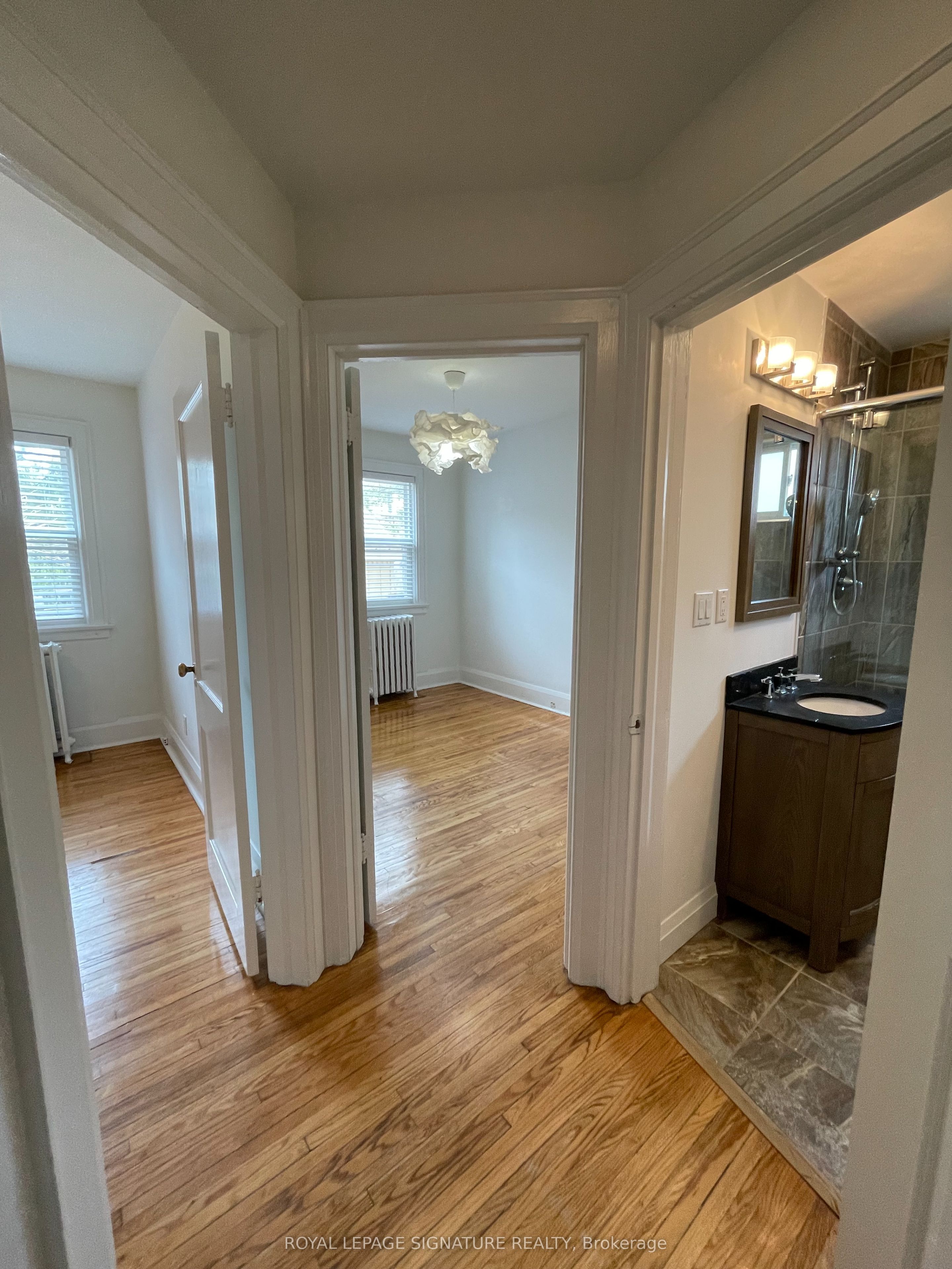 41 Scarboro Beach Boulevard Main Property Photo 20