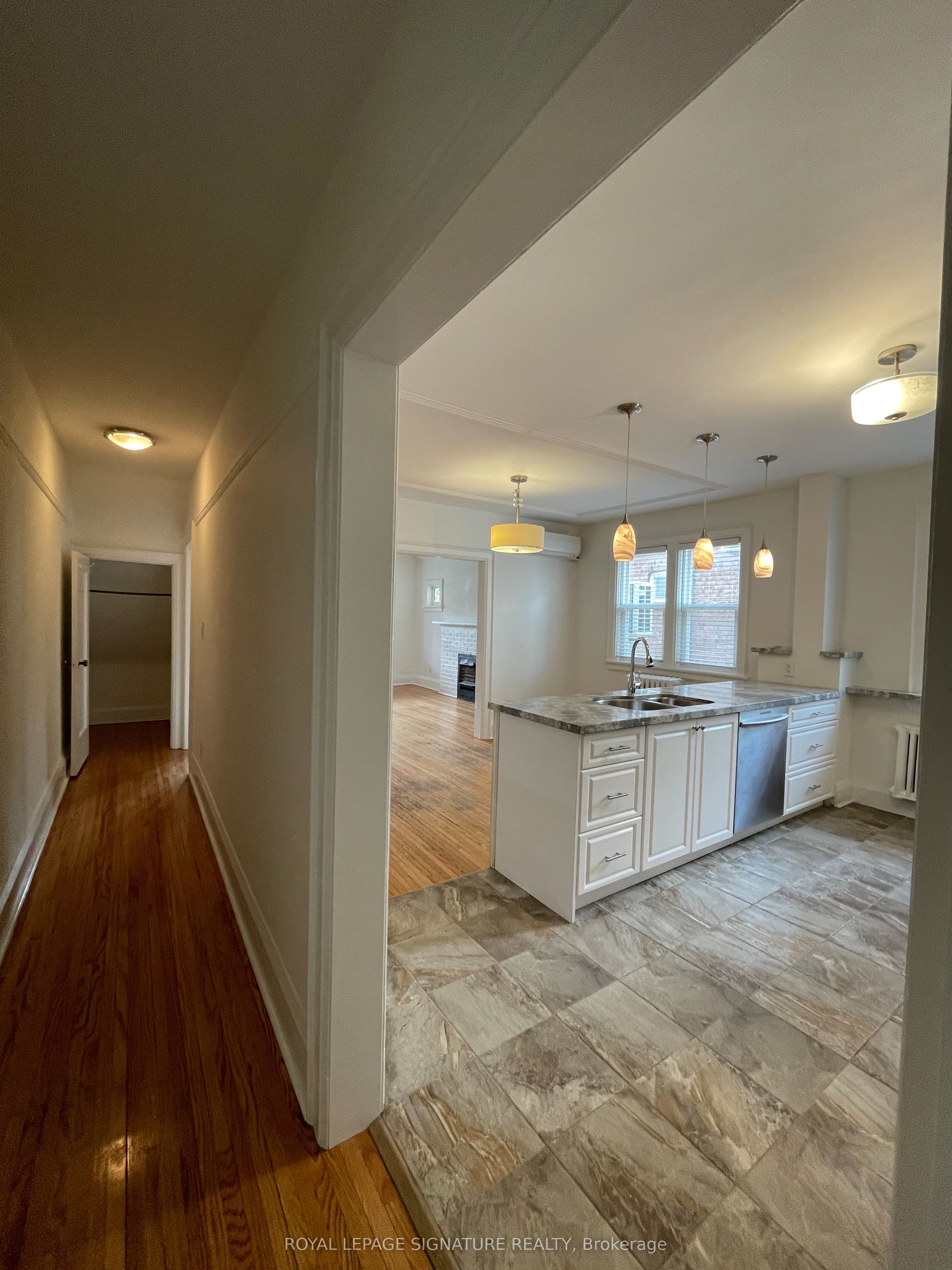 41 Scarboro Beach Boulevard Main Property Photo 28