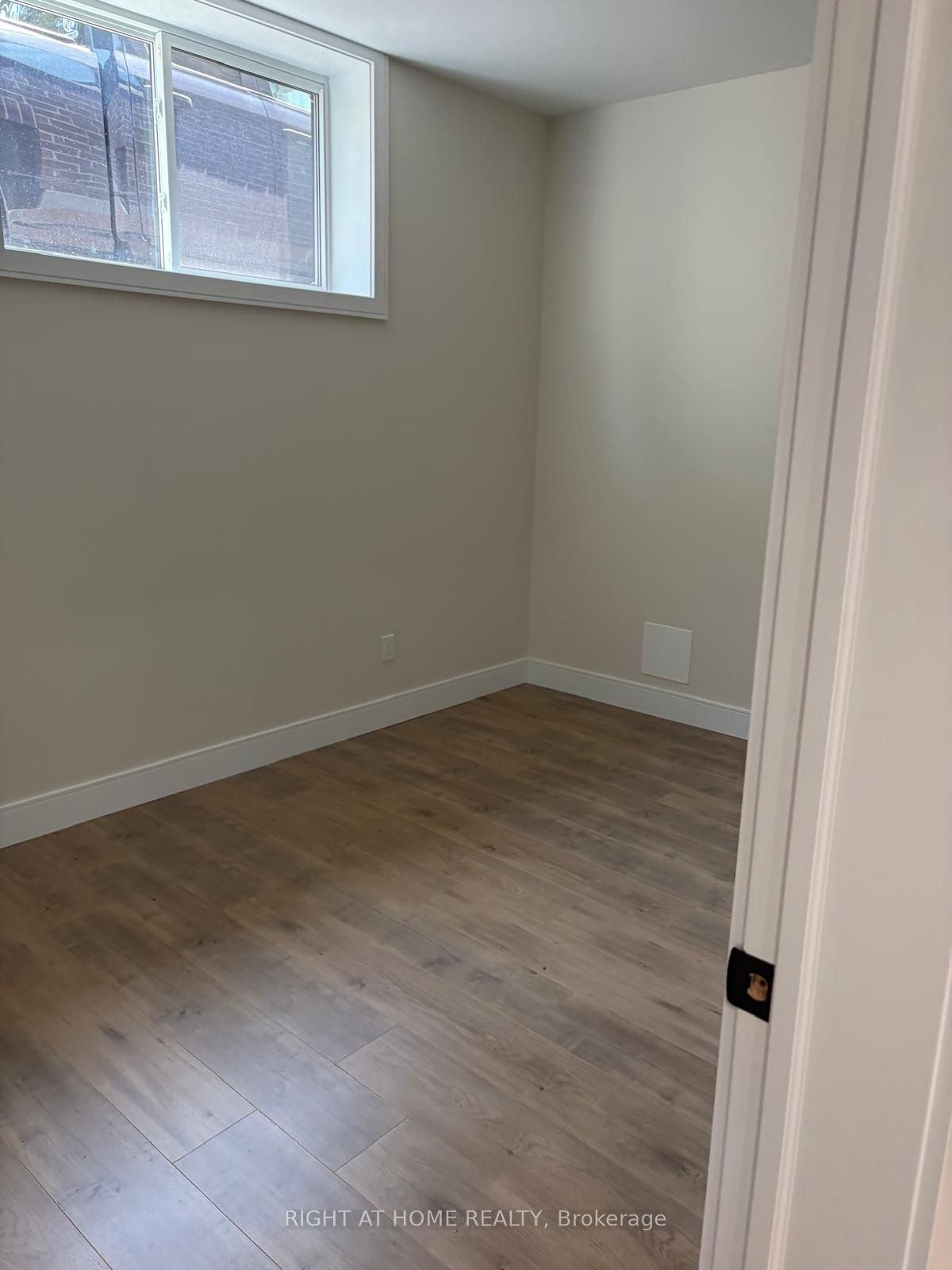 376 Mitchell Avenue Property Photo 24