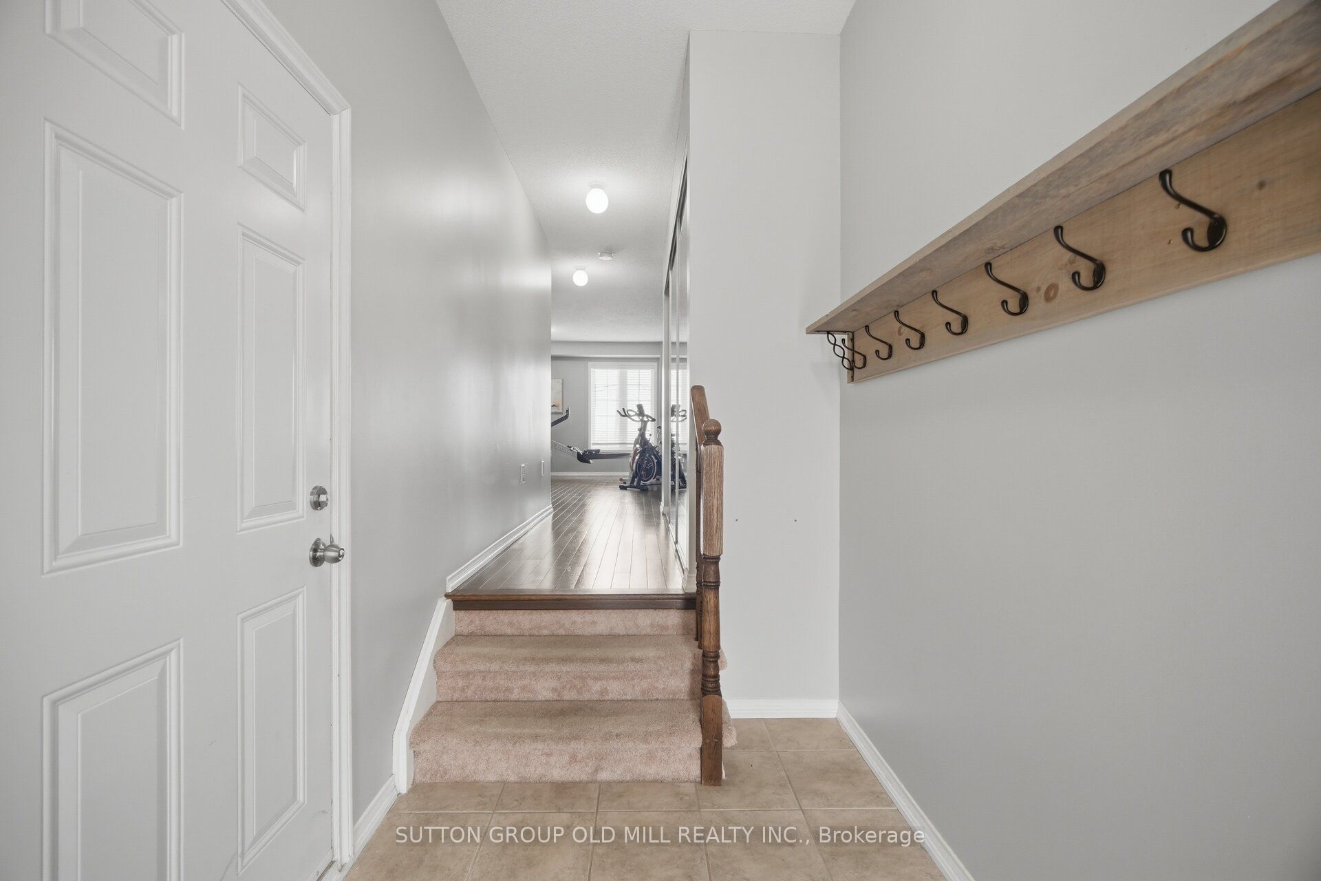 946 Audley Road N Property Photo 7