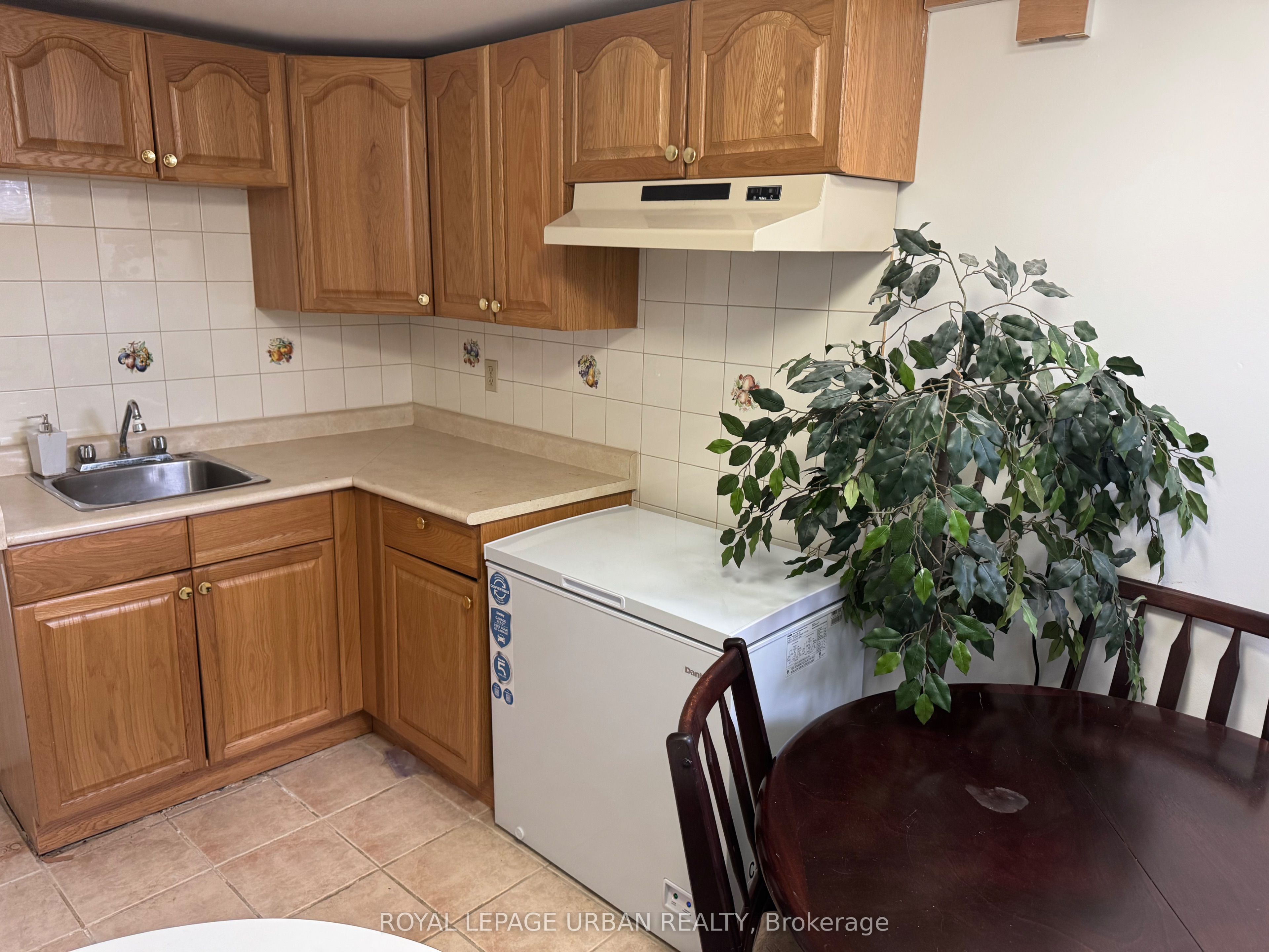 126 Marilake Drive Property Photo 11