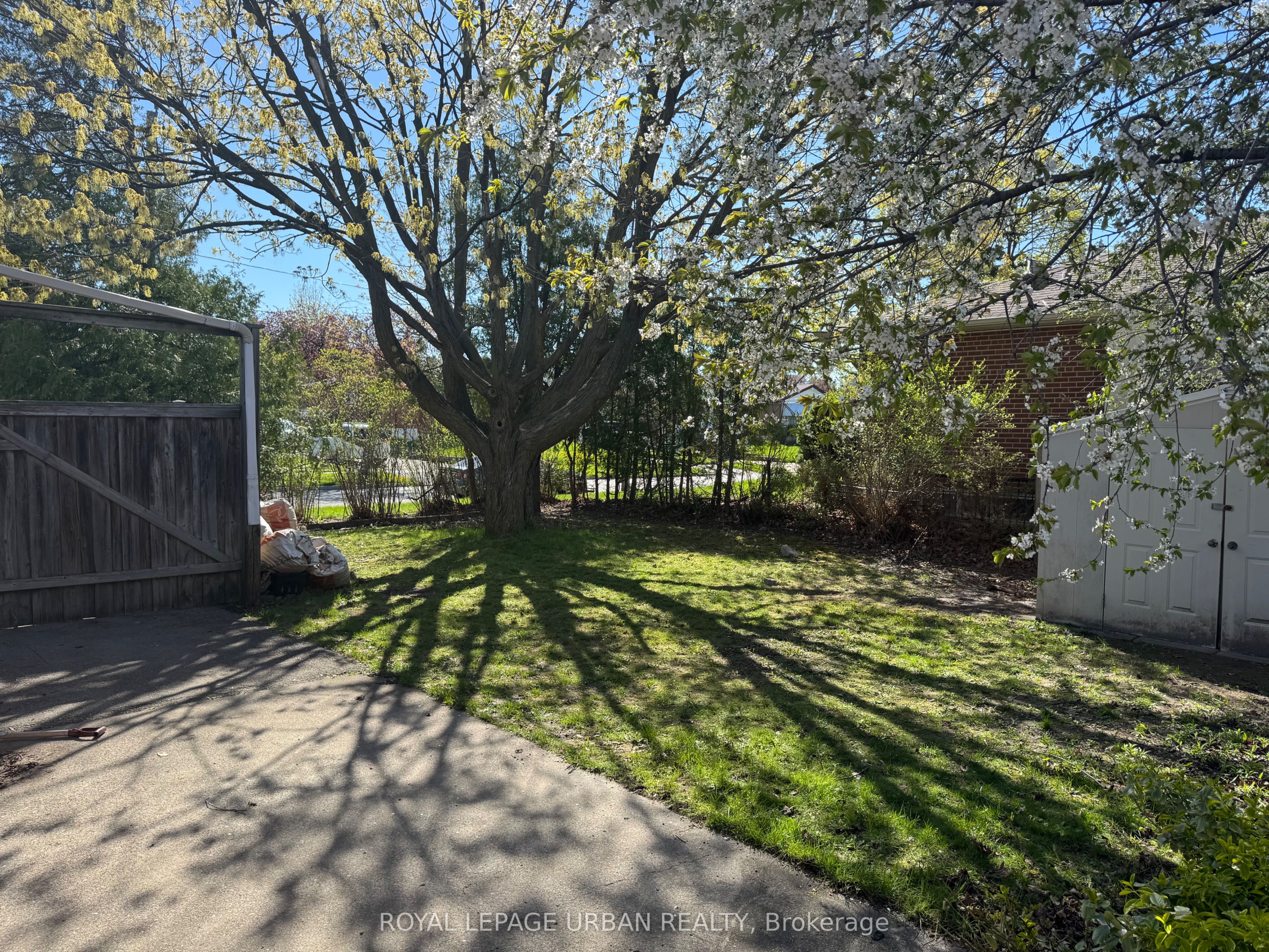 126 Marilake Drive Property Photo 16