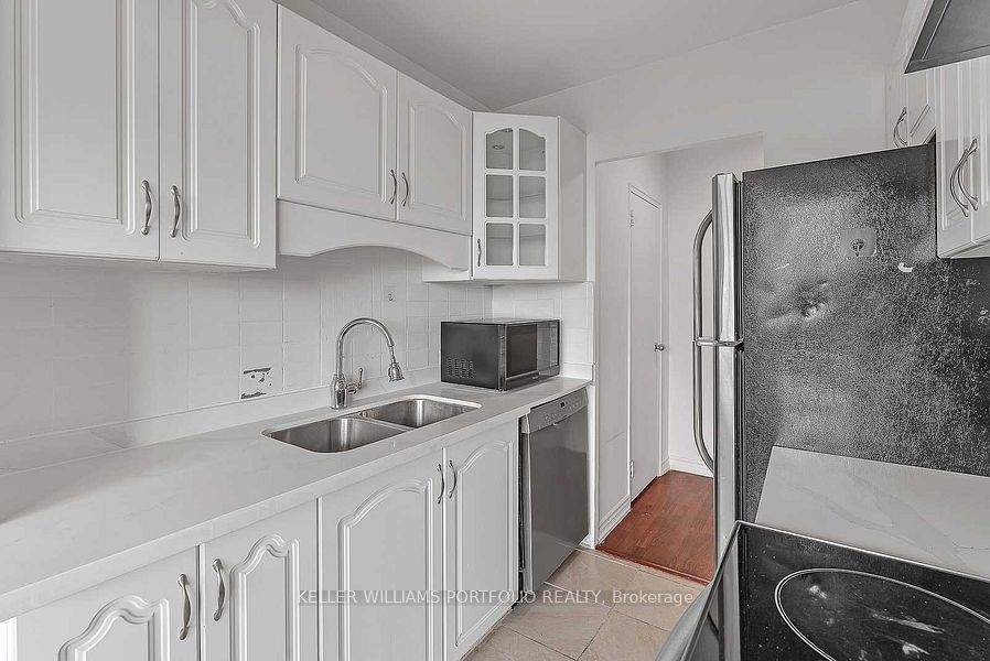 921 Midland Avenue 704 Property Photo 14