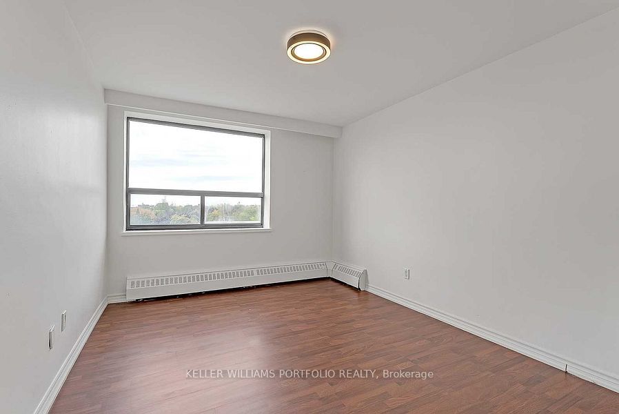 921 Midland Avenue 704 Property Photo 17