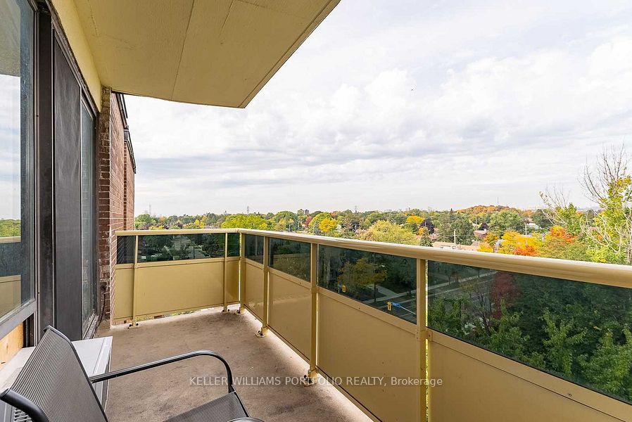 921 Midland Avenue 704 Property Photo 25