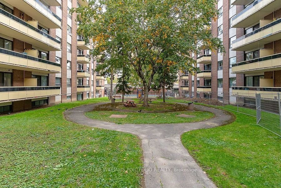 921 Midland Avenue 704 Property Photo 29