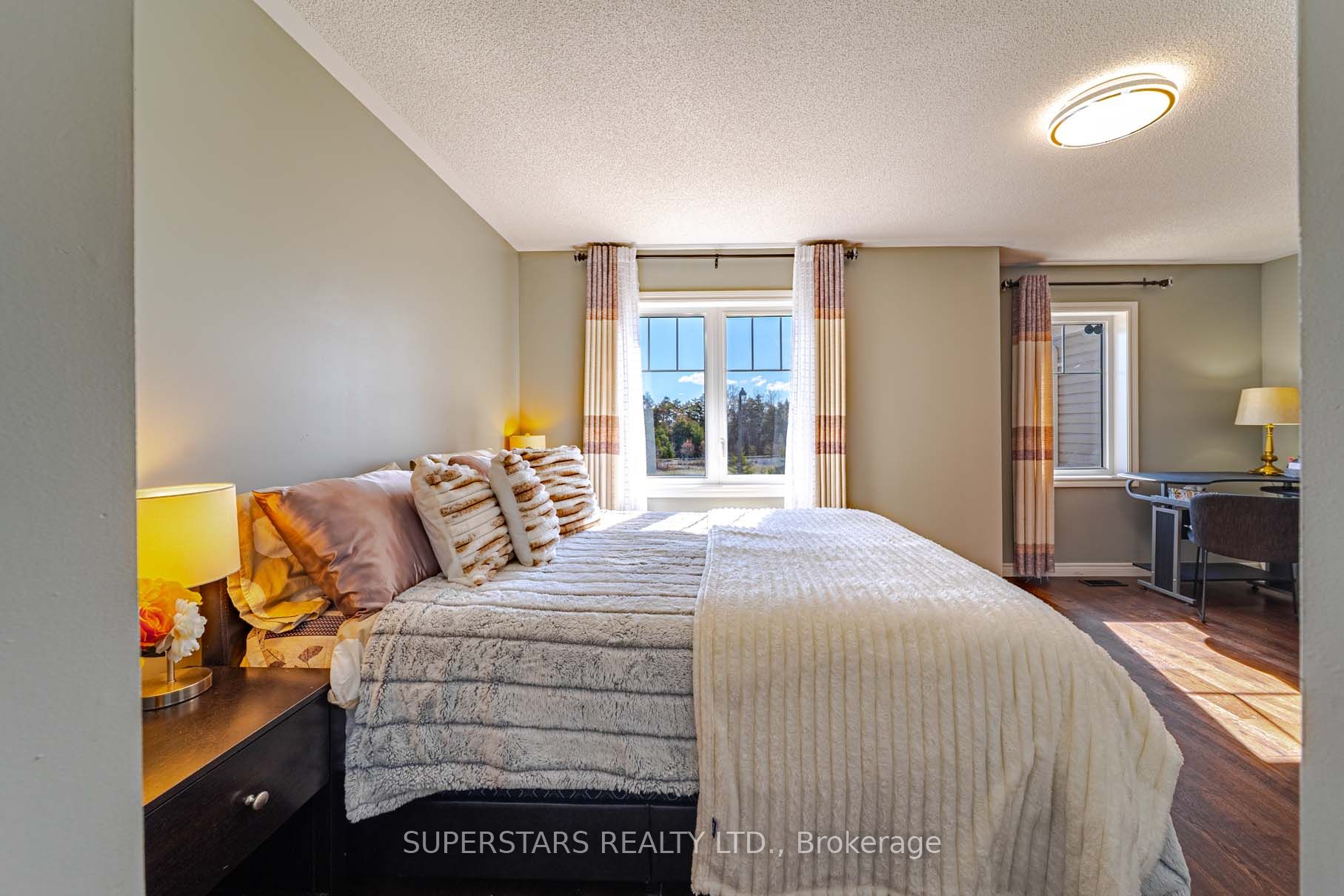 2410 Bridle Road Property Photo 29