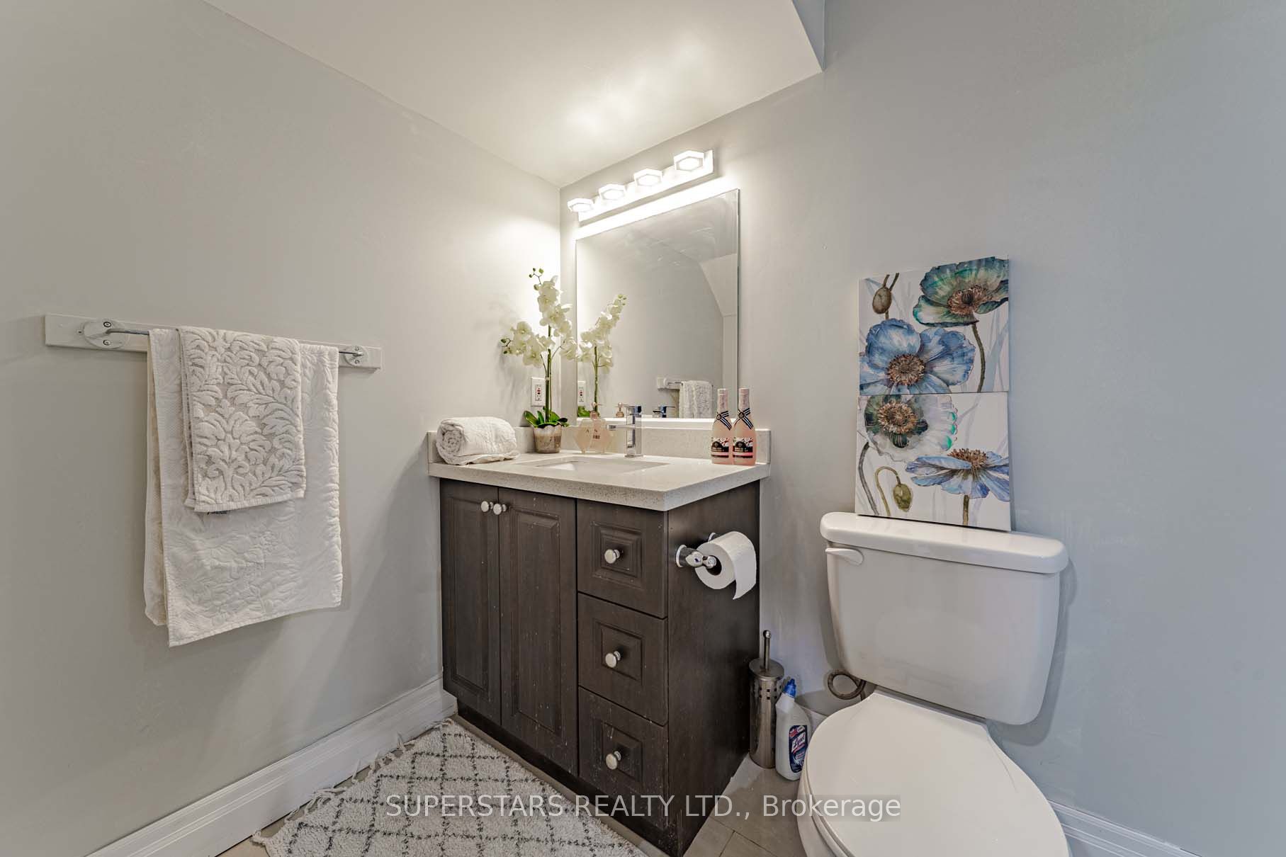 2410 Bridle Road Property Photo 43