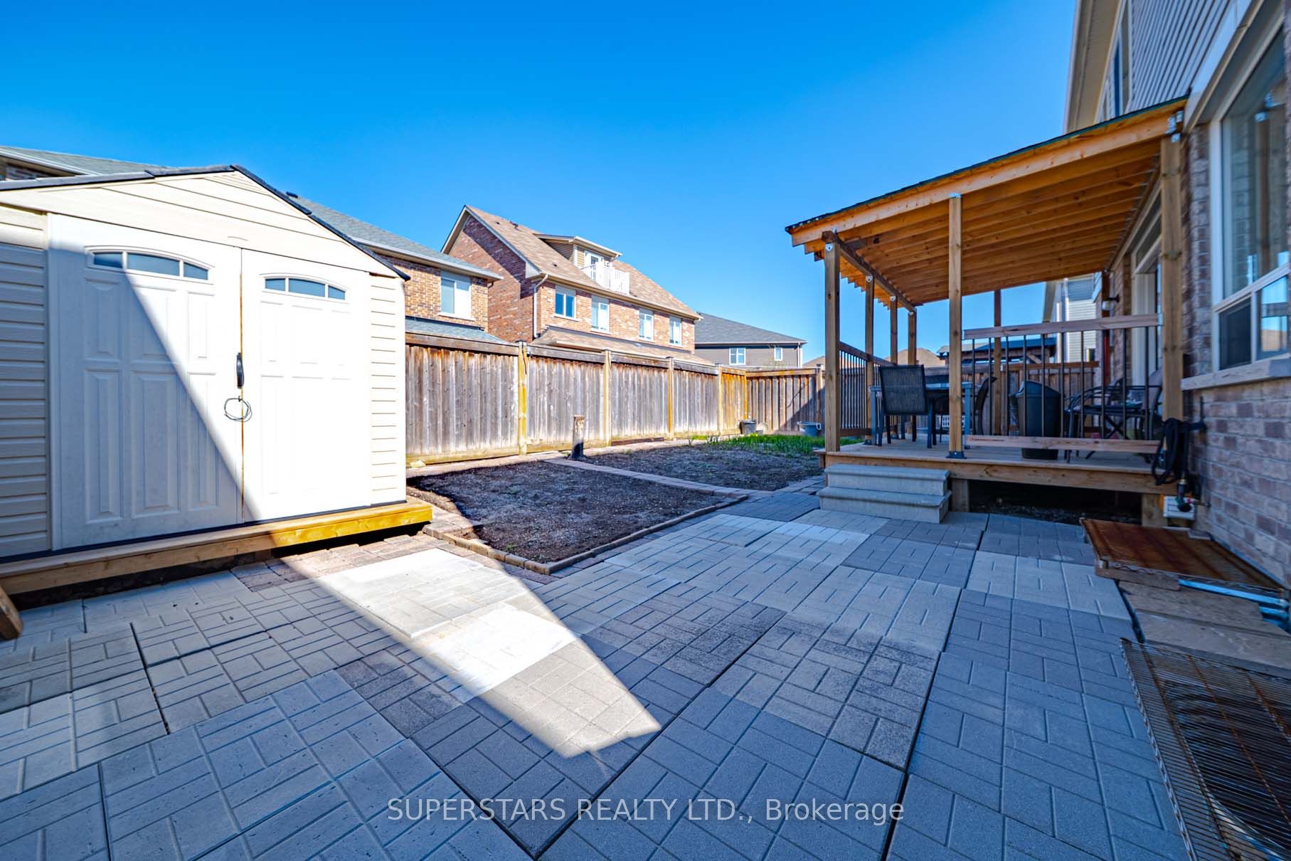 2410 Bridle Road Property Photo 46