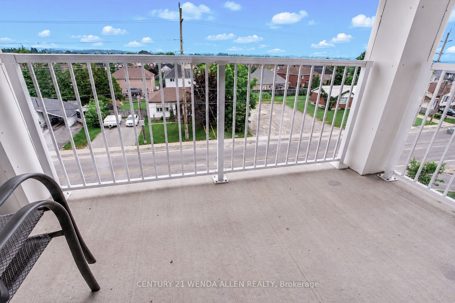 290 Liberty Street N Property Photo 26