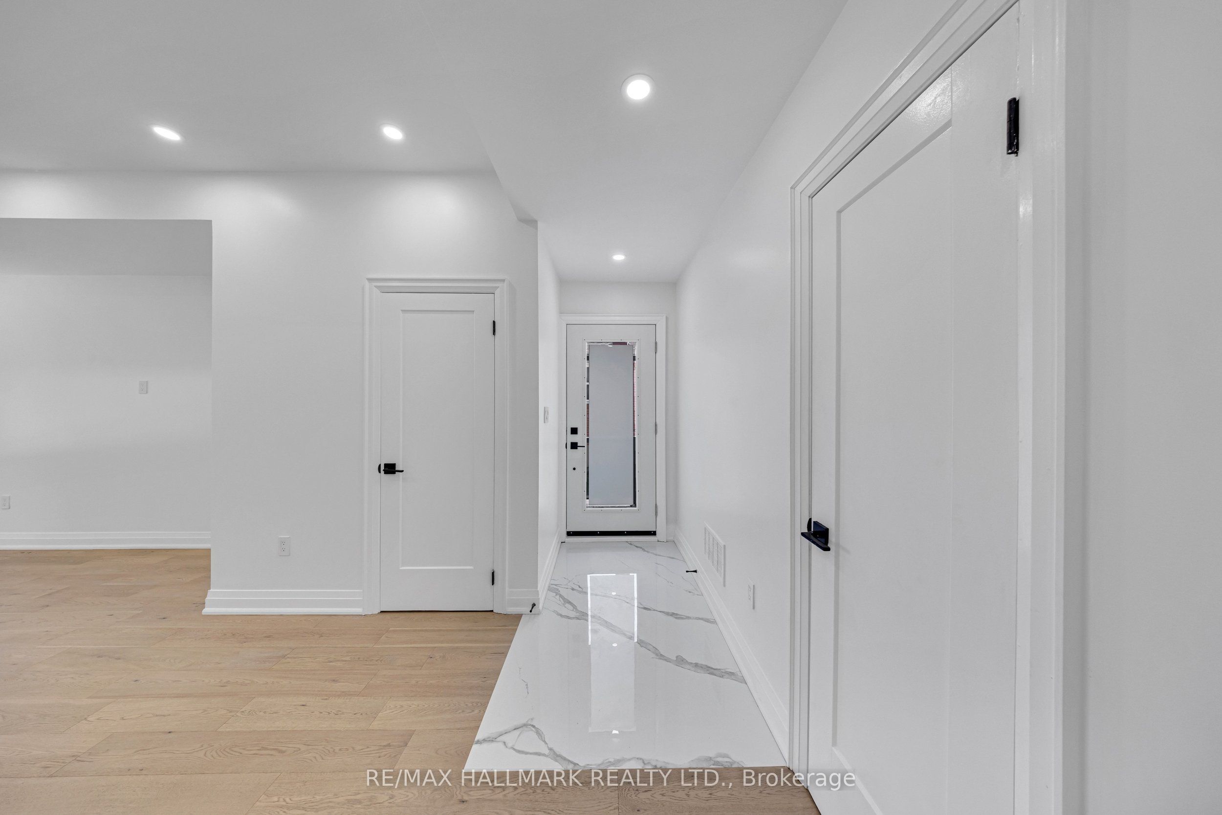 978 Midland Avenue Property Photo 8