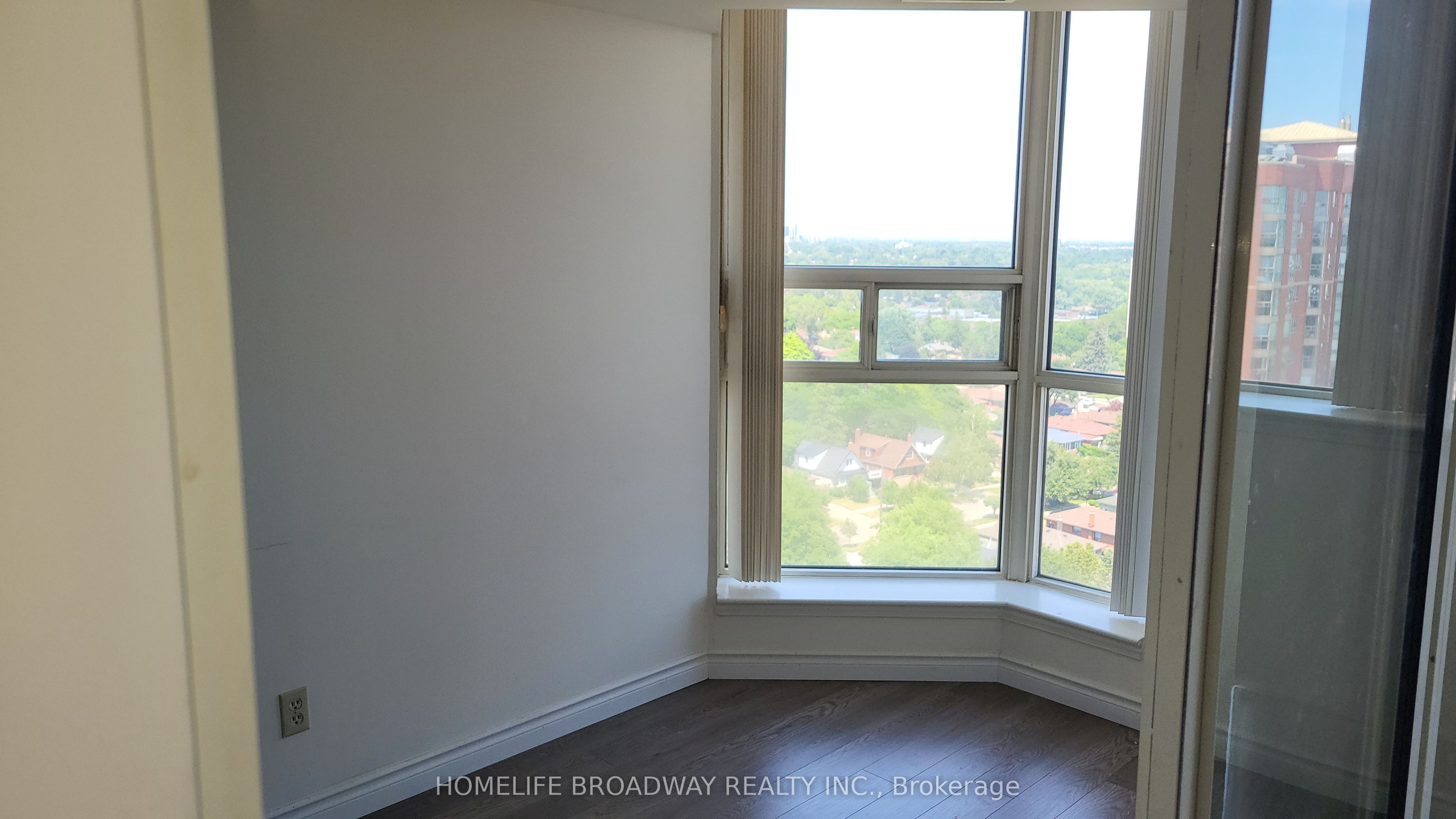 2460 Eglinton Avenue E 1708 Property Photo 2