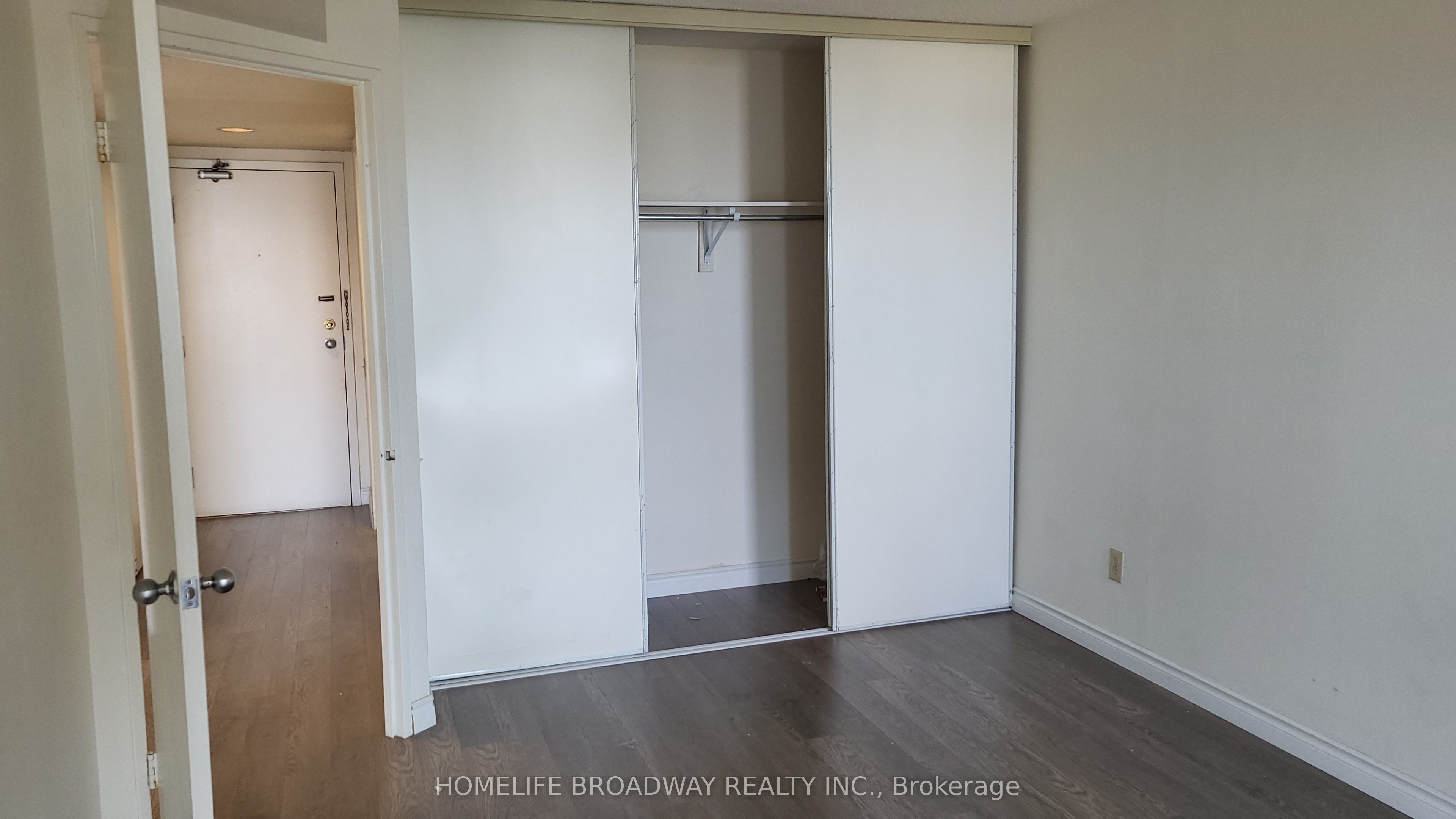 2460 Eglinton Avenue E 1708 Property Photo 8