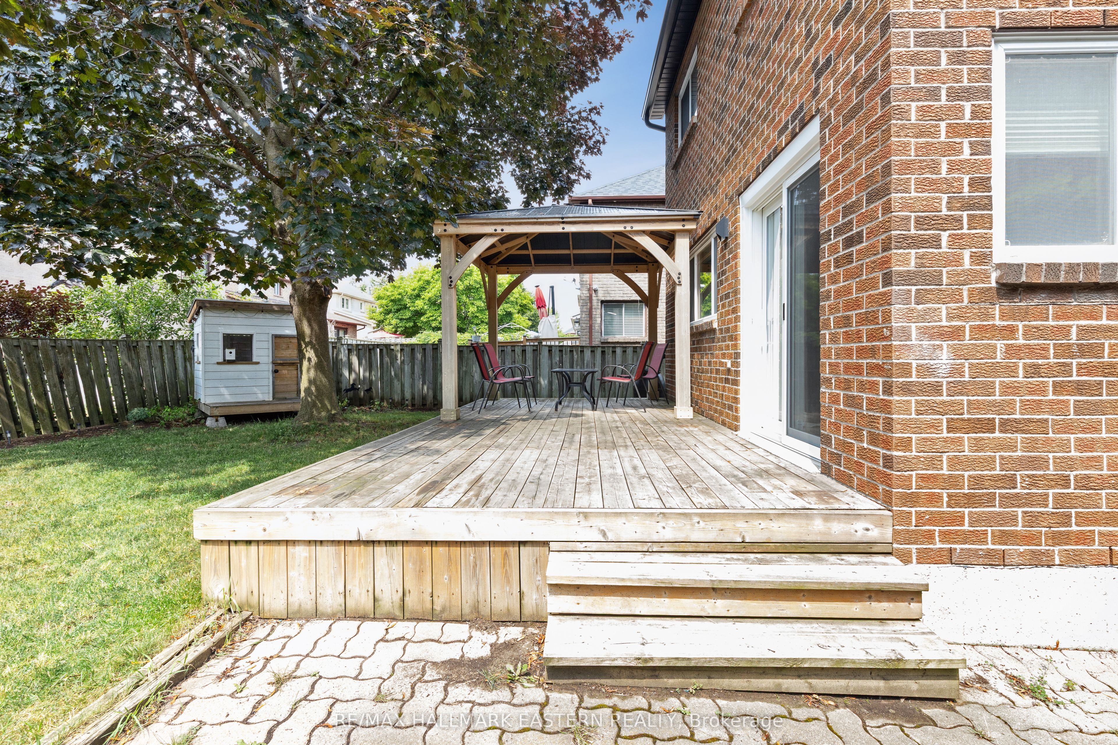 15 Ravenscroft Road Property Photo 43
