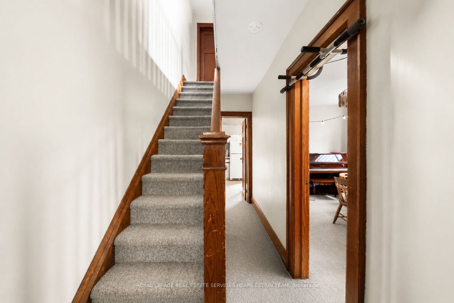 95 Caithness Avenue Property Photo 2