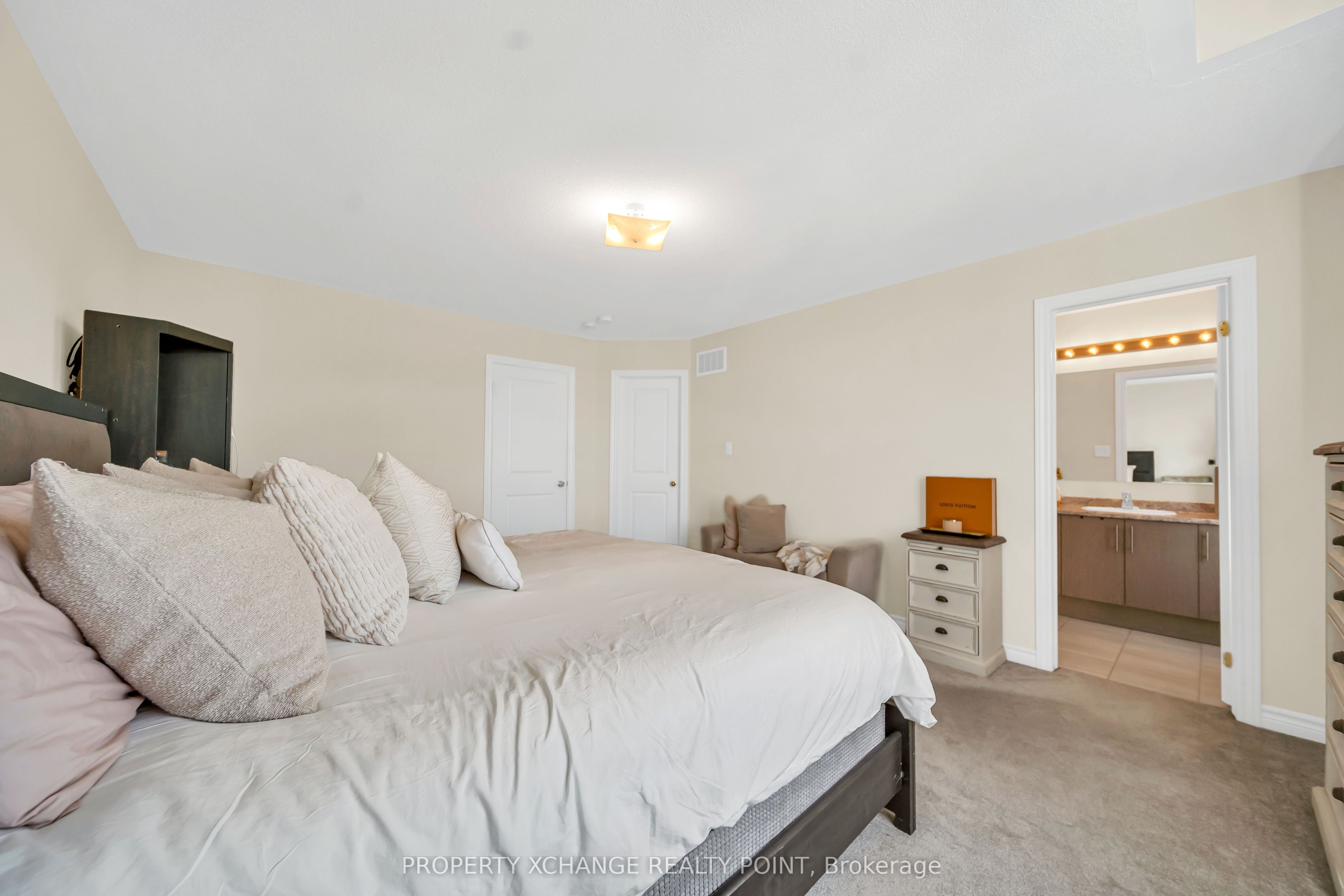 2540 William Jackson Drive 603 Property Photo 23