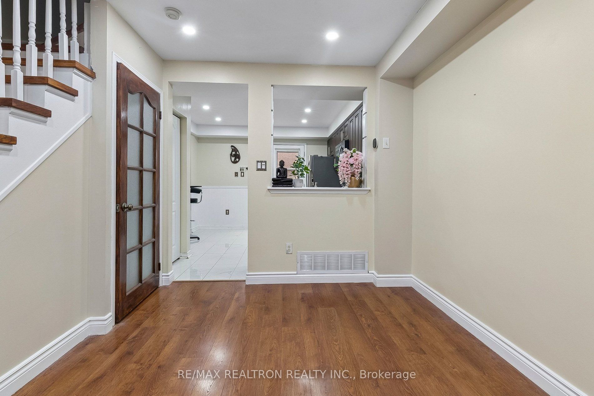 25 Hedge End Road Property Photo 8