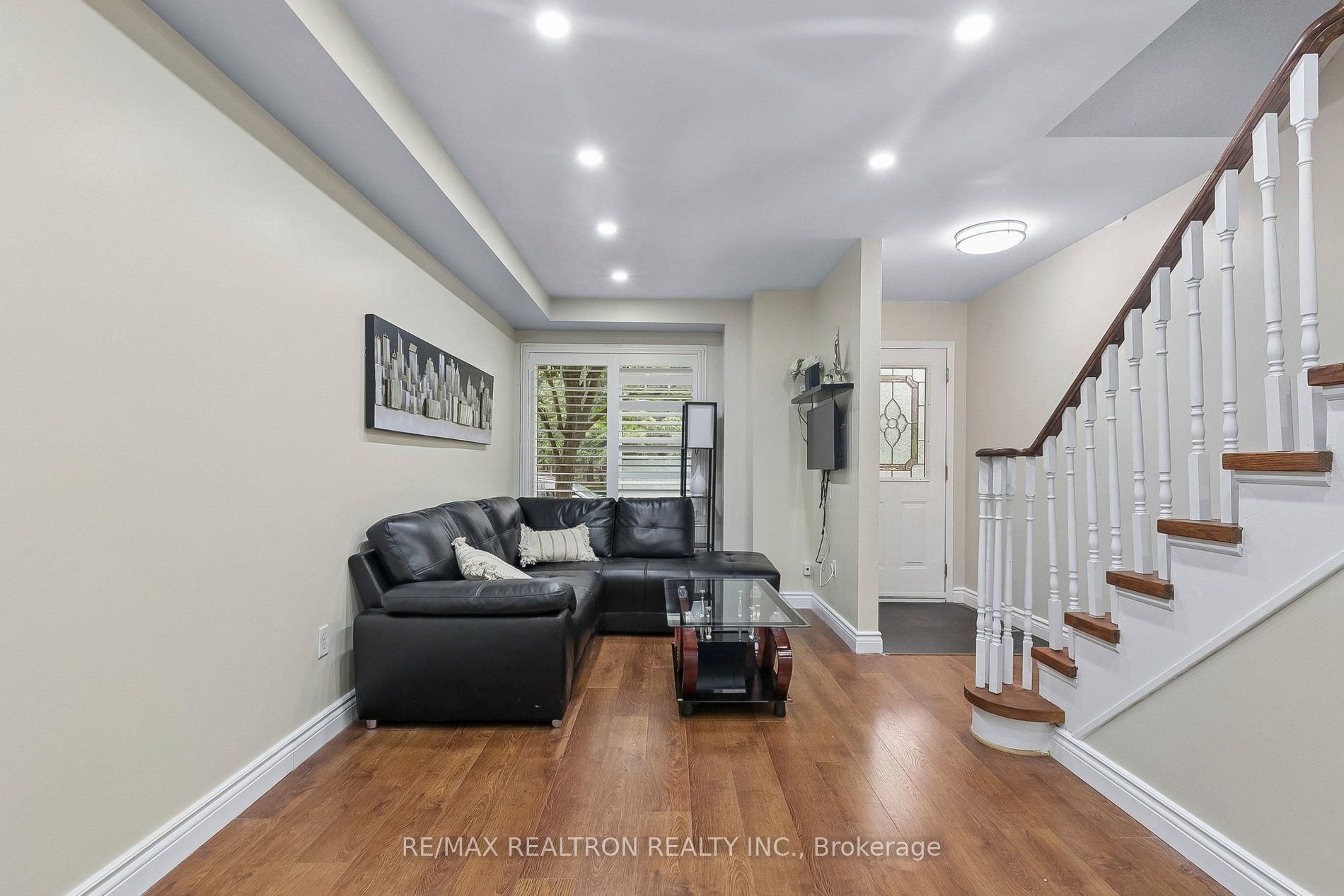 25 Hedge End Road Property Photo 11