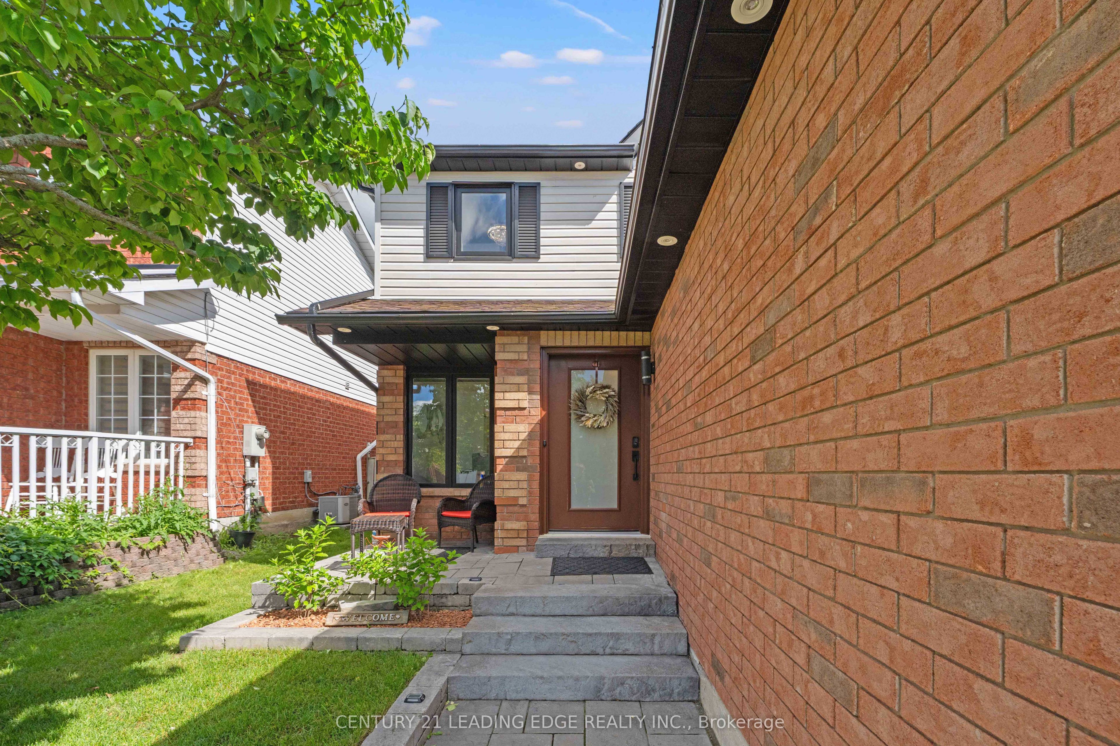 6 Freeland Avenue Property Photo 4