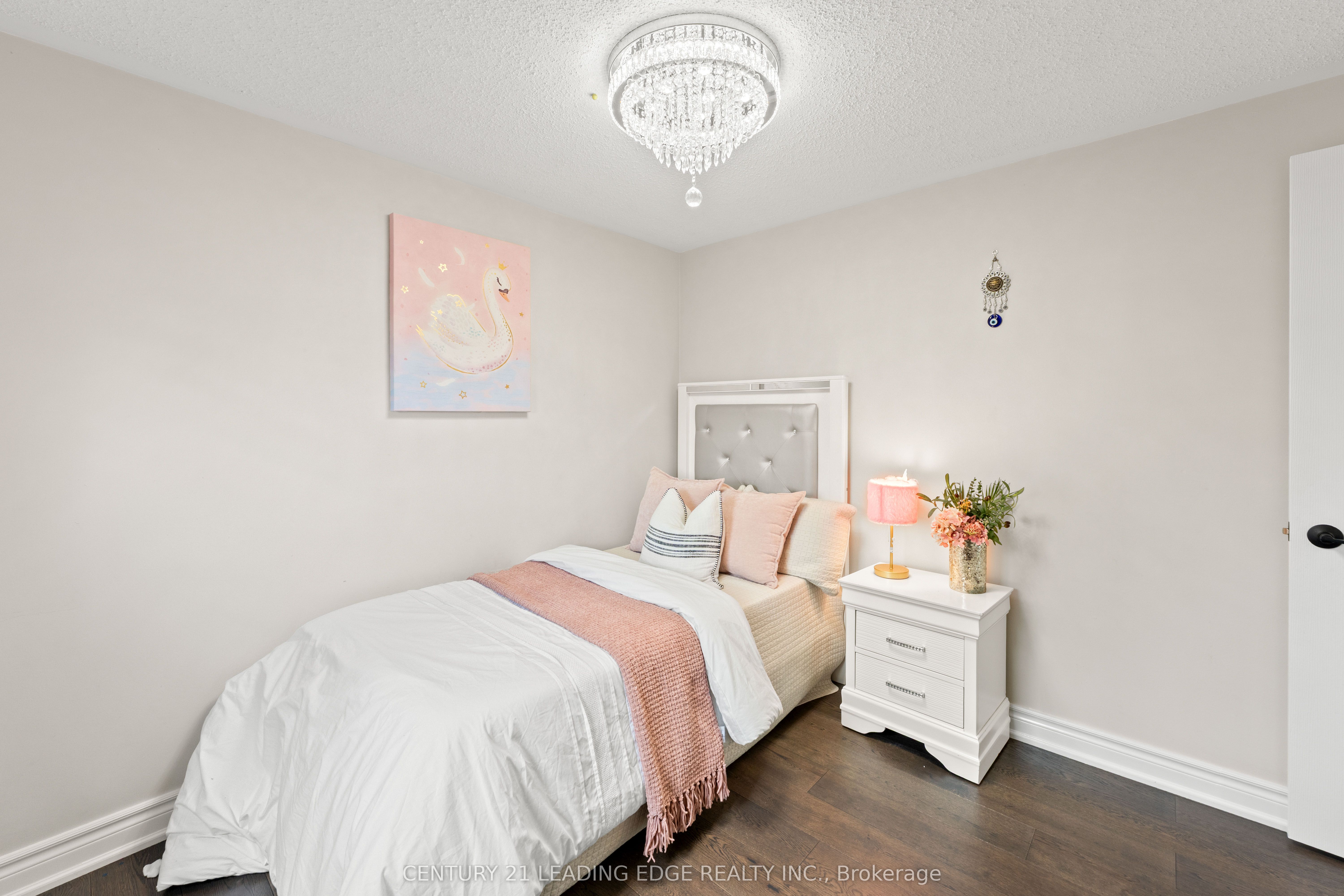 6 Freeland Avenue Property Photo 28