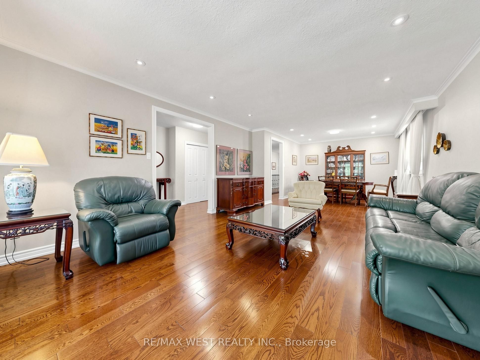 41 Burnview Crescent Property Photo 5