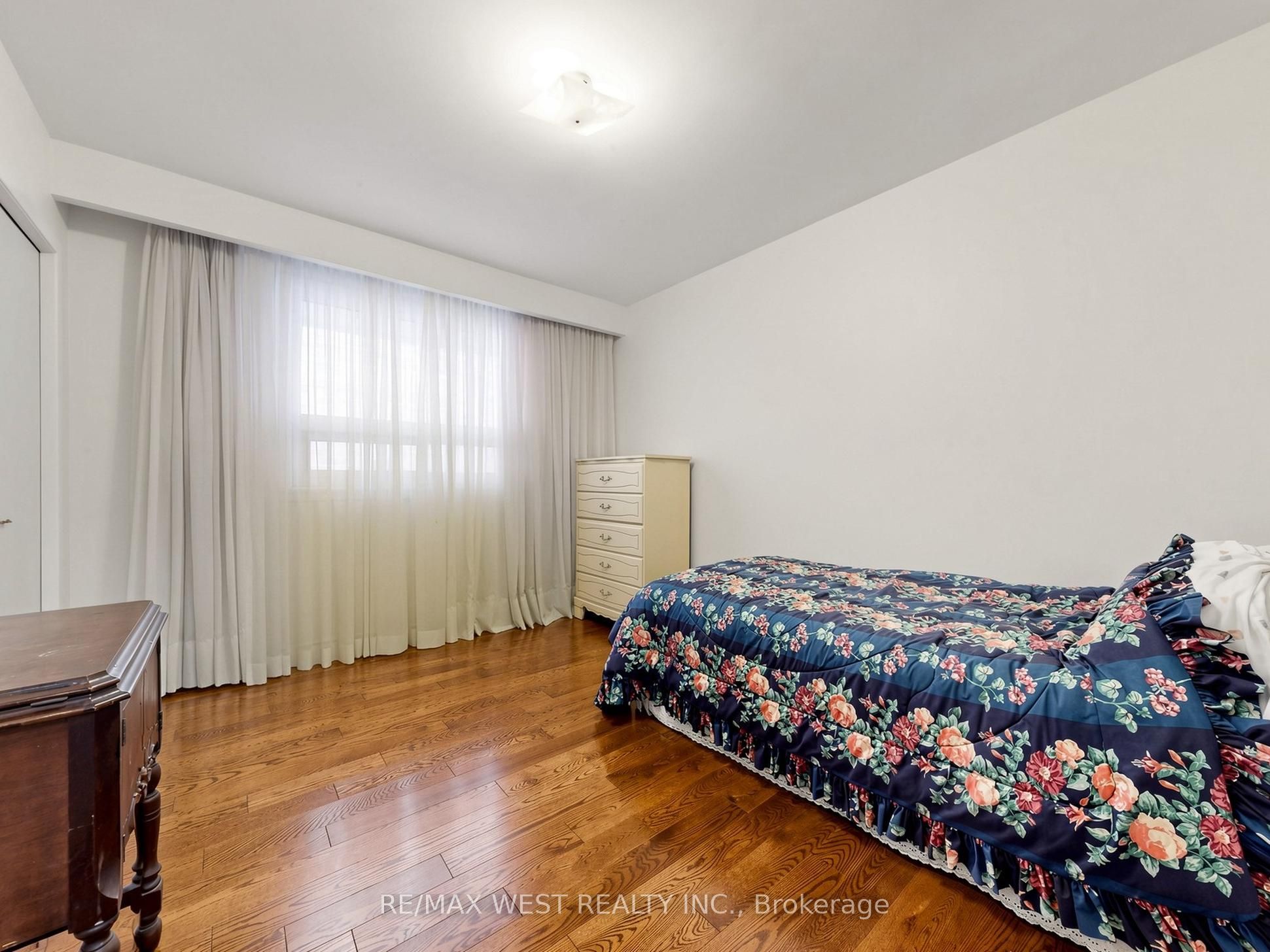 41 Burnview Crescent Property Photo 12