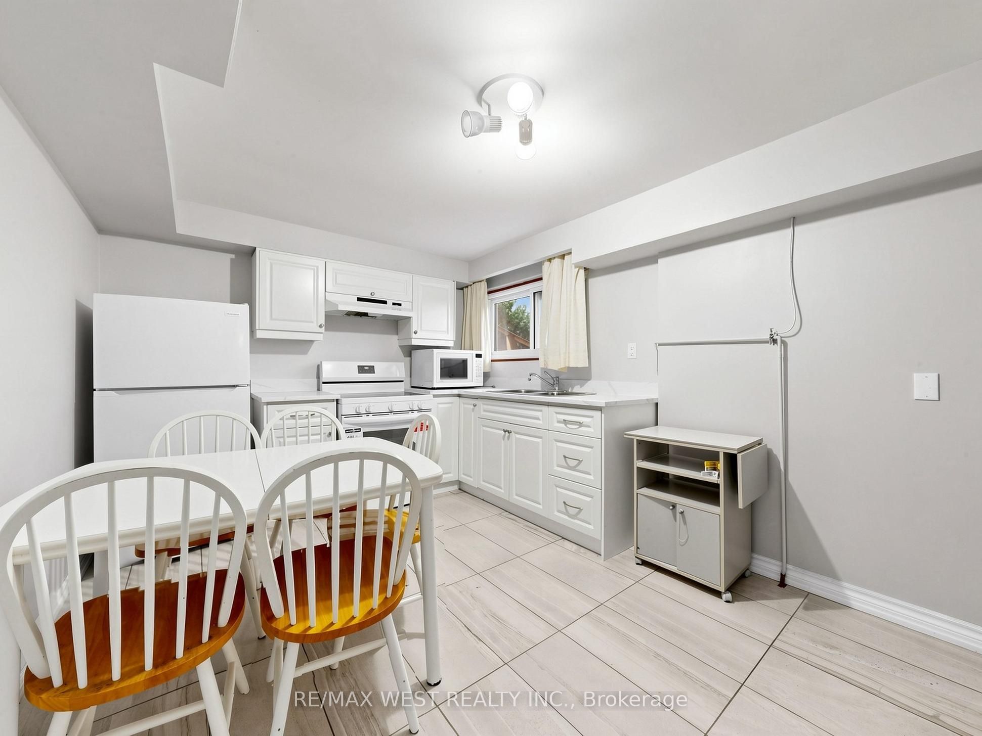 41 Burnview Crescent Property Photo 17