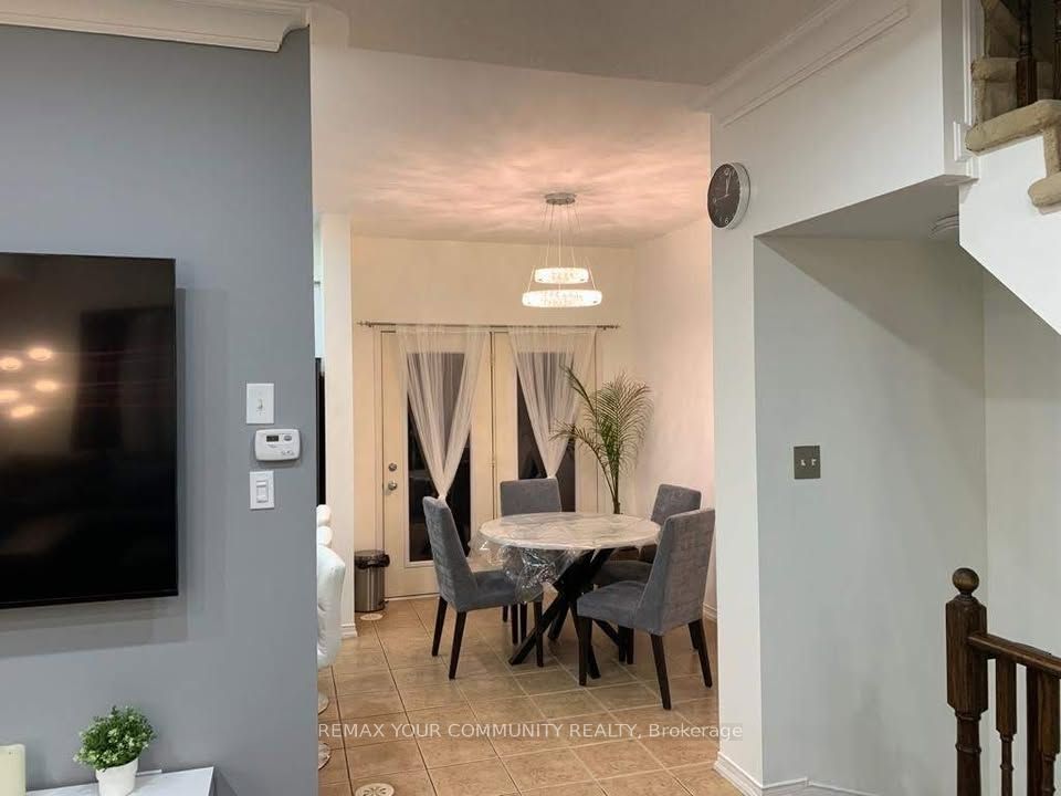 98 John Bell Crescent Property Photo 6