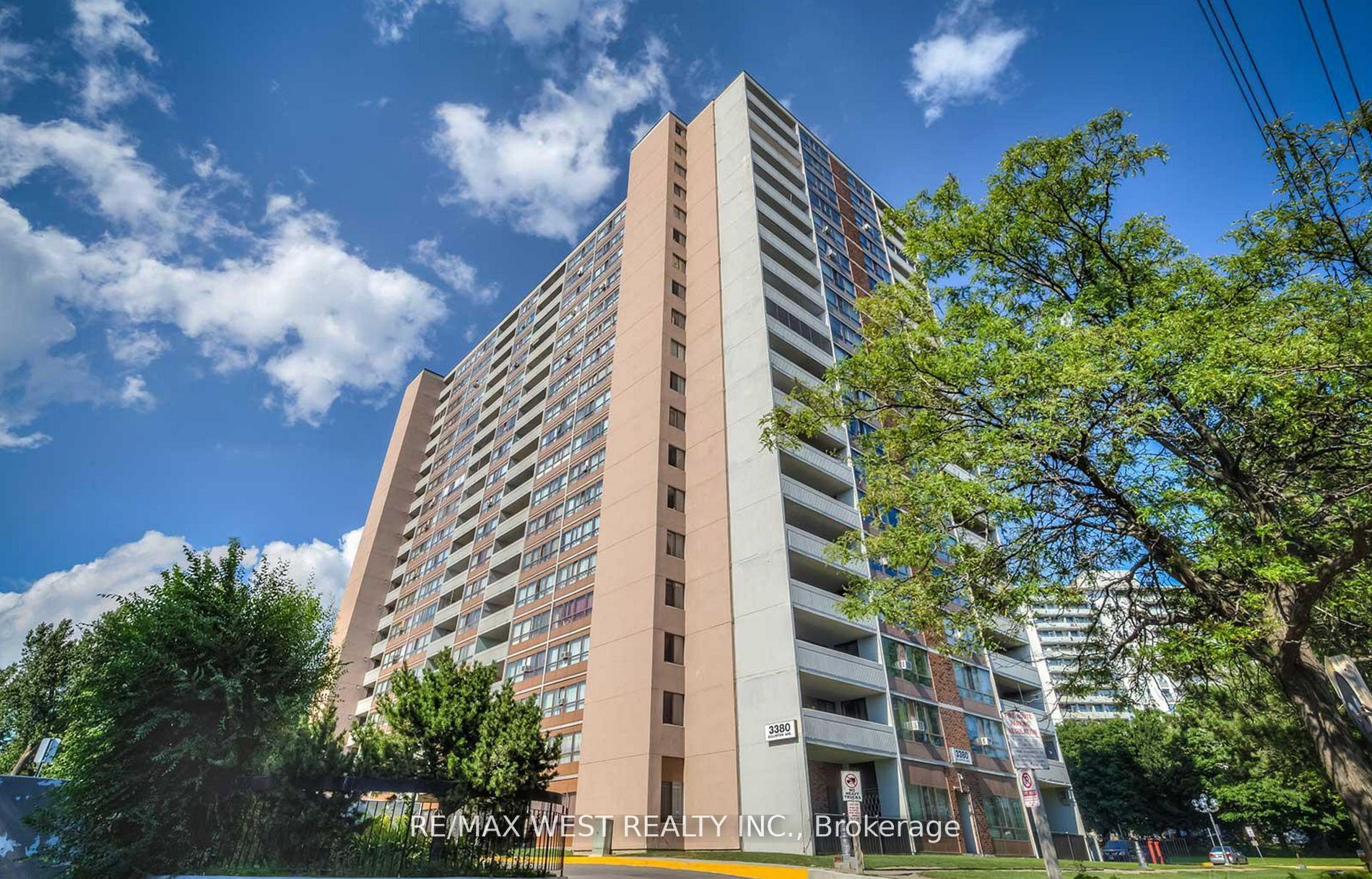 3380 Eglinton Avenue E 801 Property Photo 1