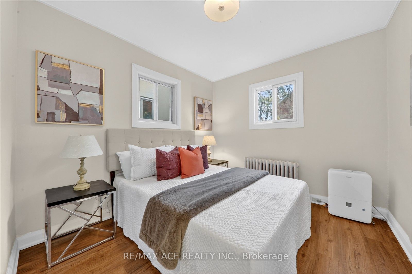 E13574684 Property Photo 13