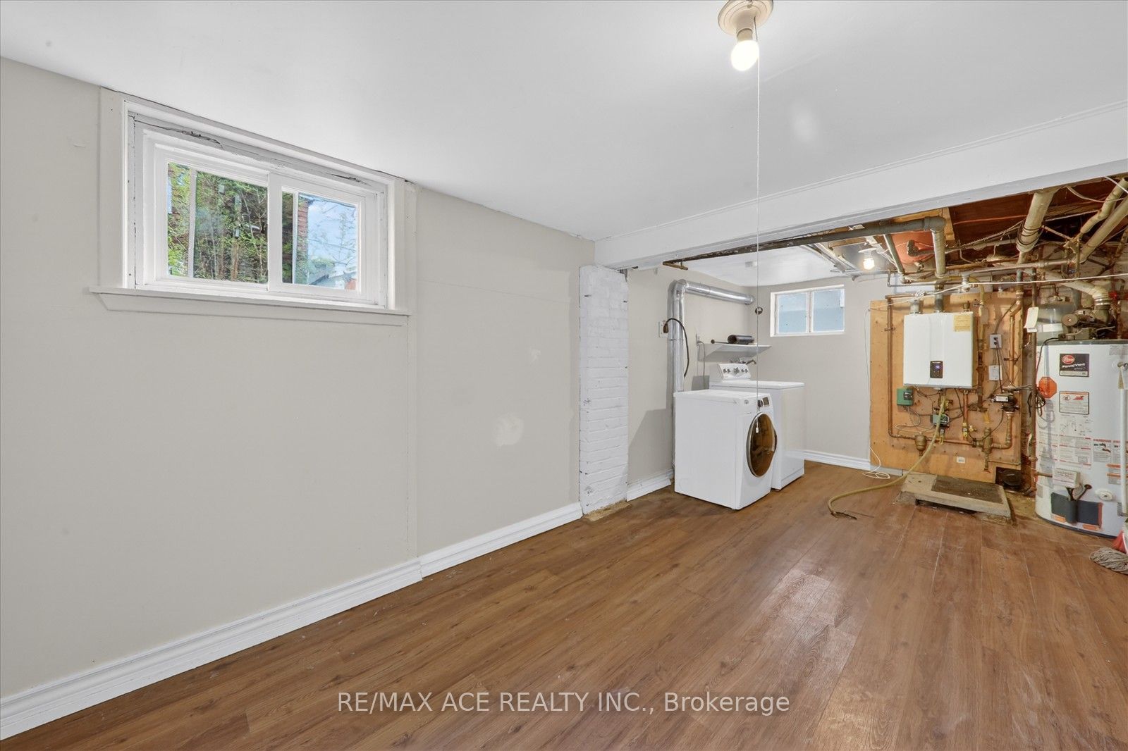E13574684 Property Photo 21