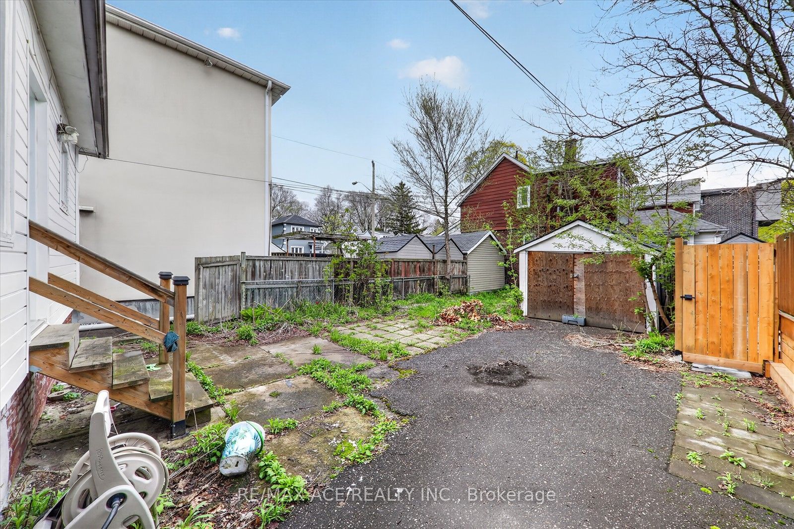 E13574684 Property Photo 27