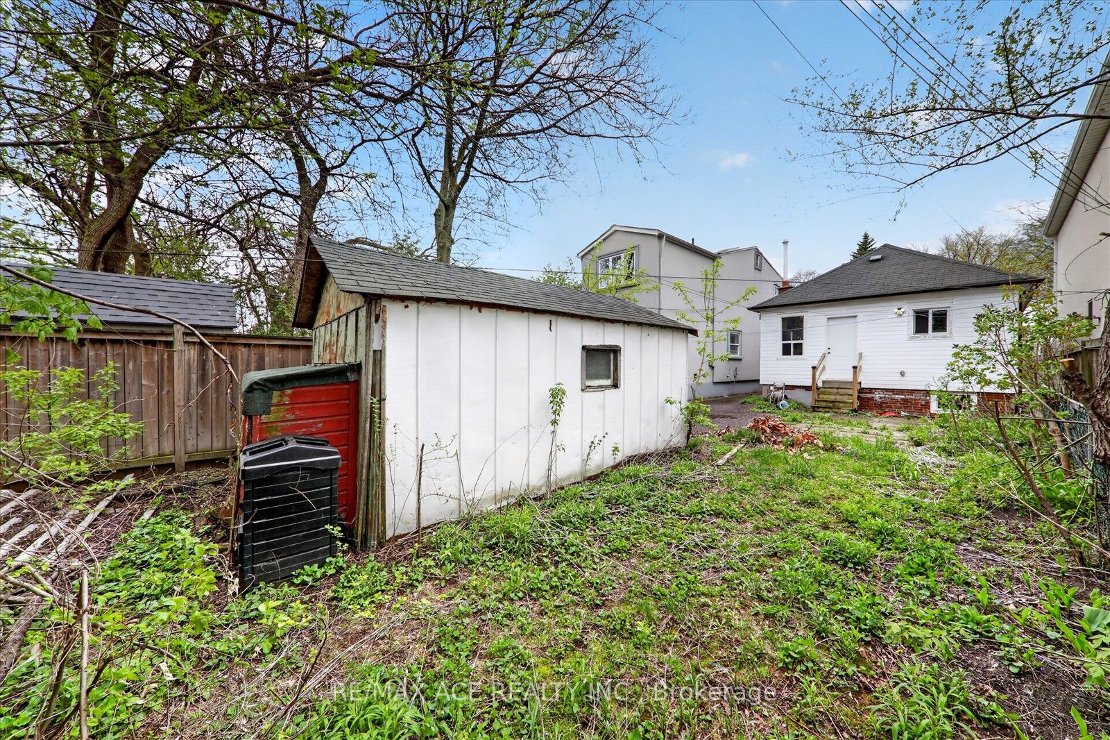 E13574684 Property Photo 30