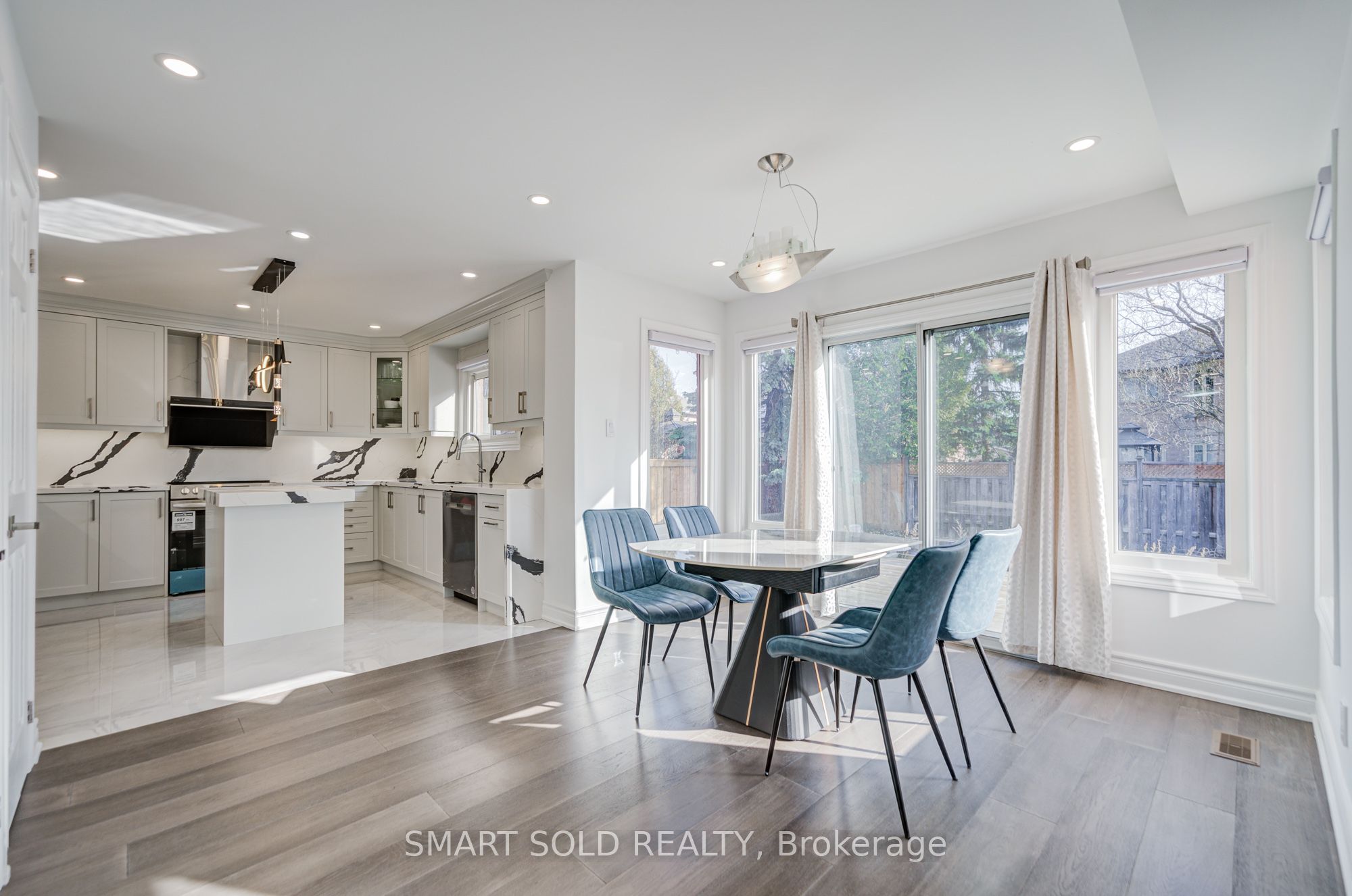 33 Love Crescent Property Photo 13