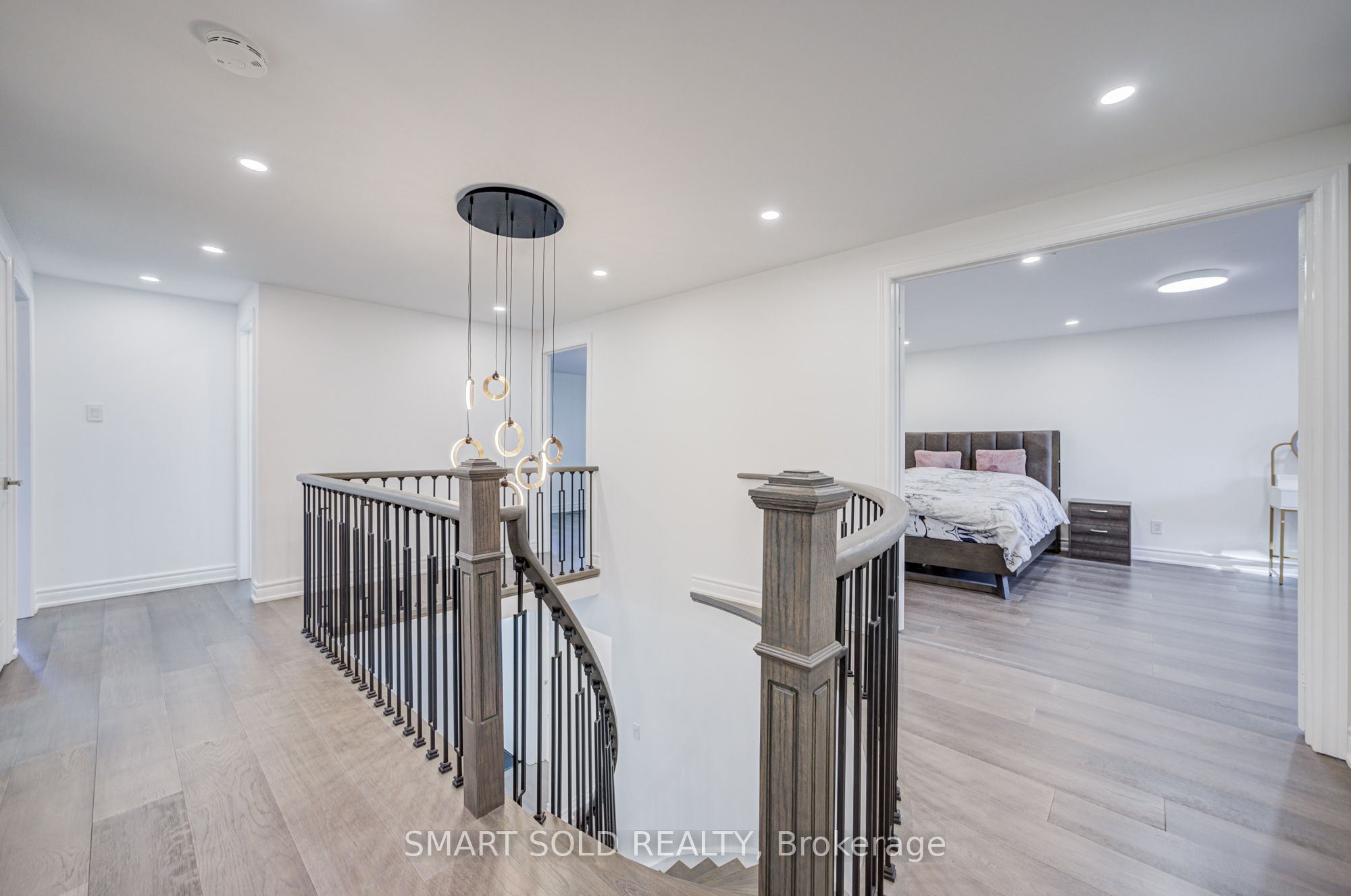 33 Love Crescent Property Photo 25