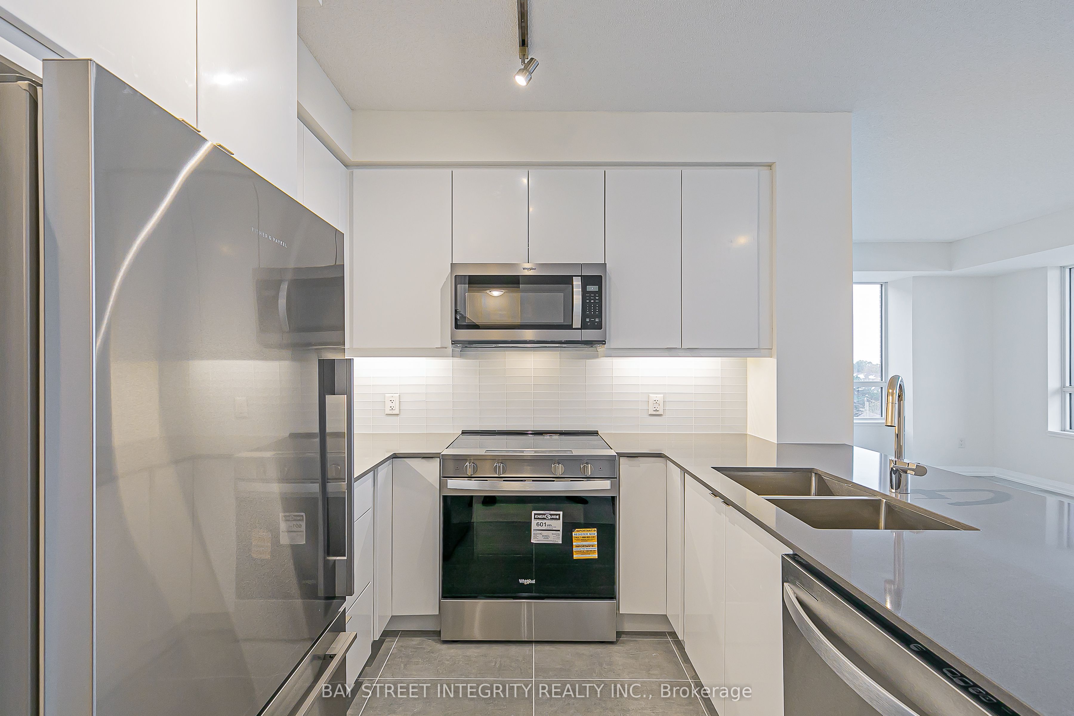 3260 Sheppard Avenue E 710 Property Photo 4