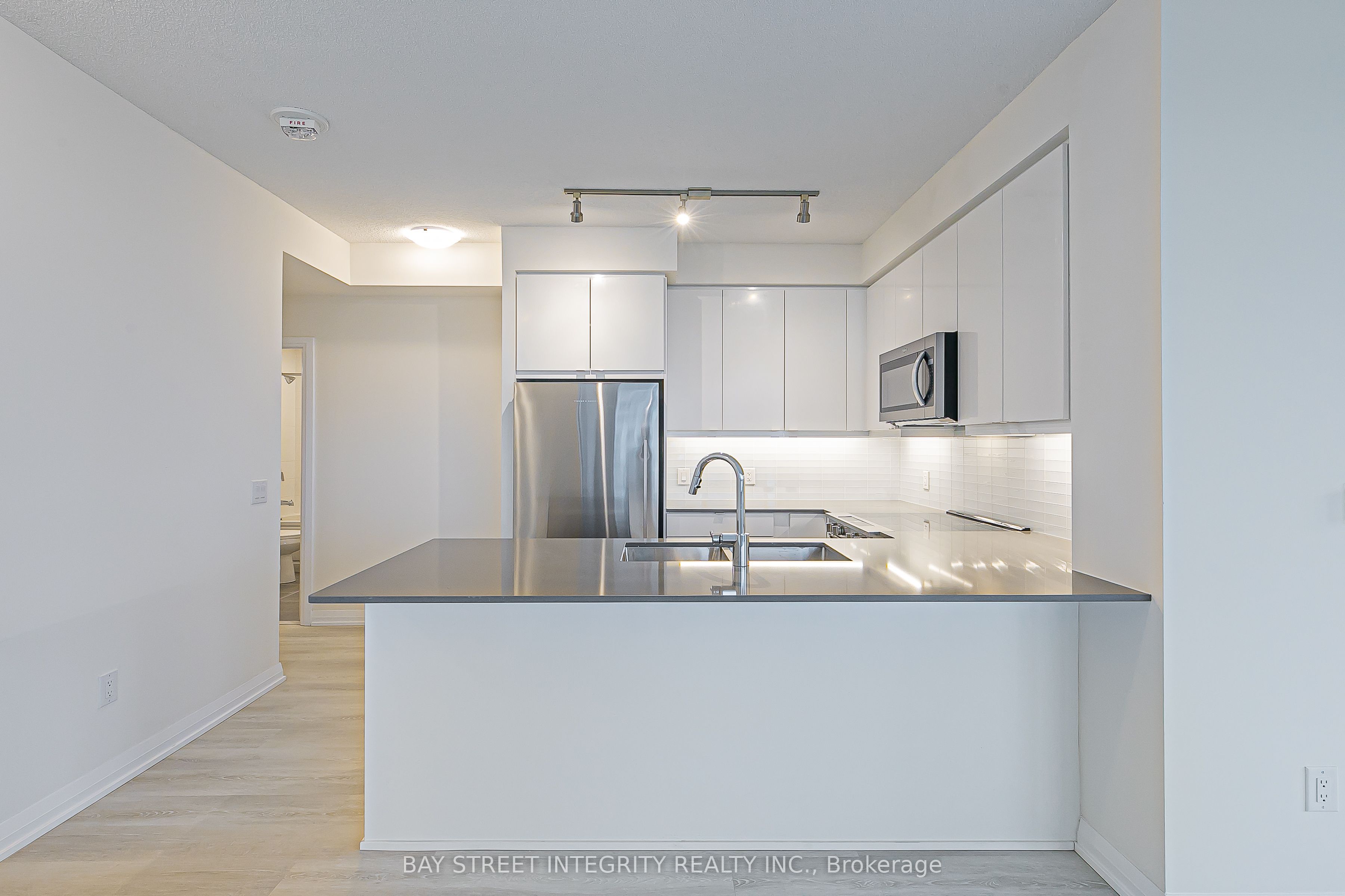 3260 Sheppard Avenue E 710 Property Photo 7