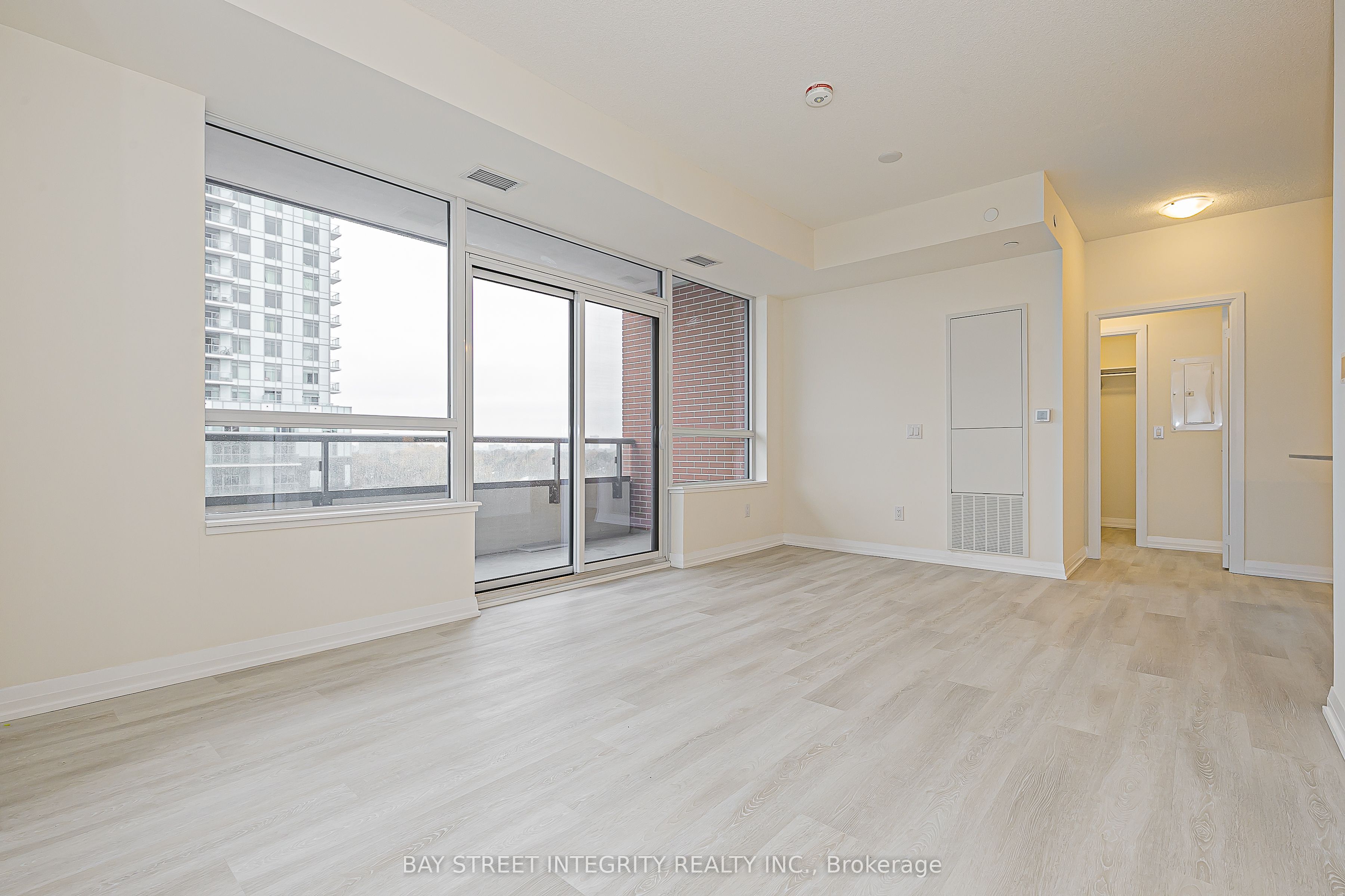 3260 Sheppard Avenue E 710 Property Photo 8