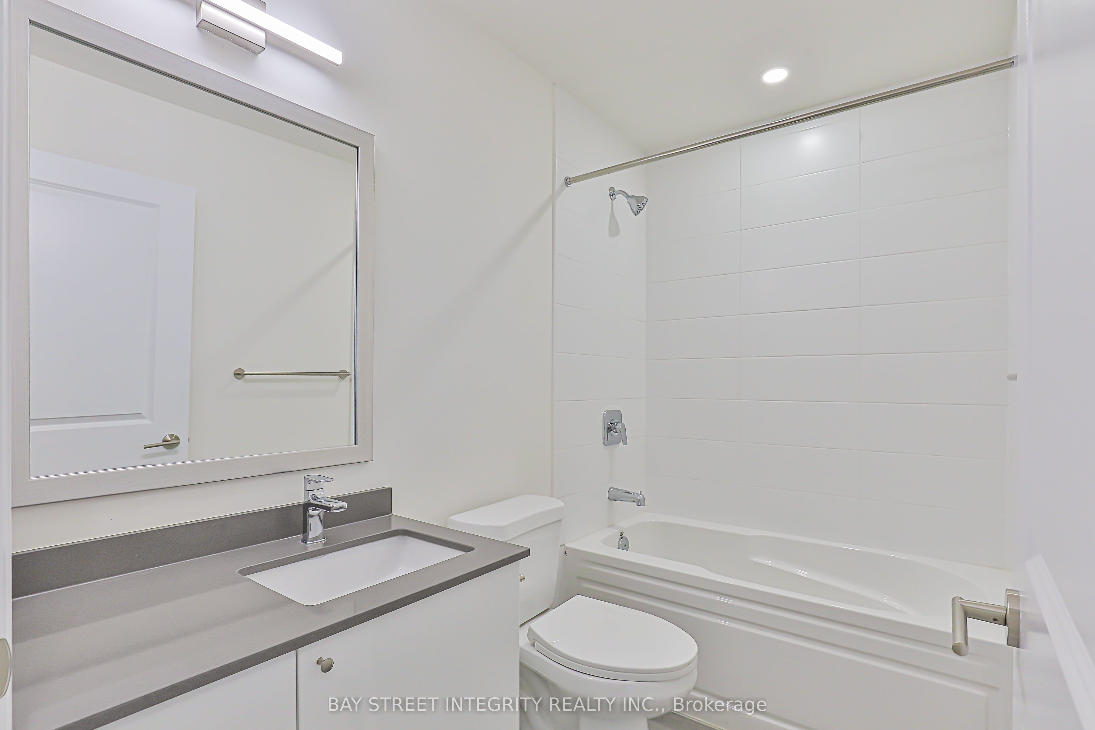 3260 Sheppard Avenue E 710 Property Photo 17